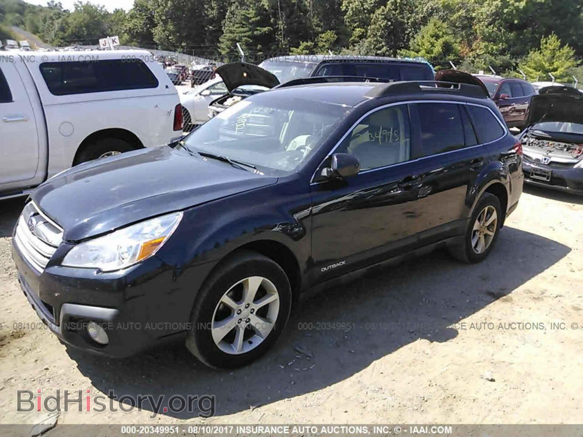 2013 Subaru Outback - VIN: 4S4BRCCC7D3293210 - Photo 2