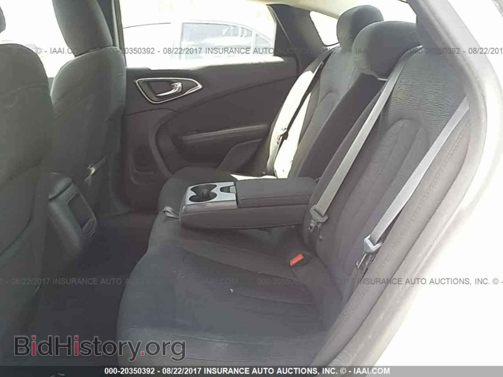 2015 Chrysler 200 - VIN: 1C3CCCAB8FN617412 - Photo 8