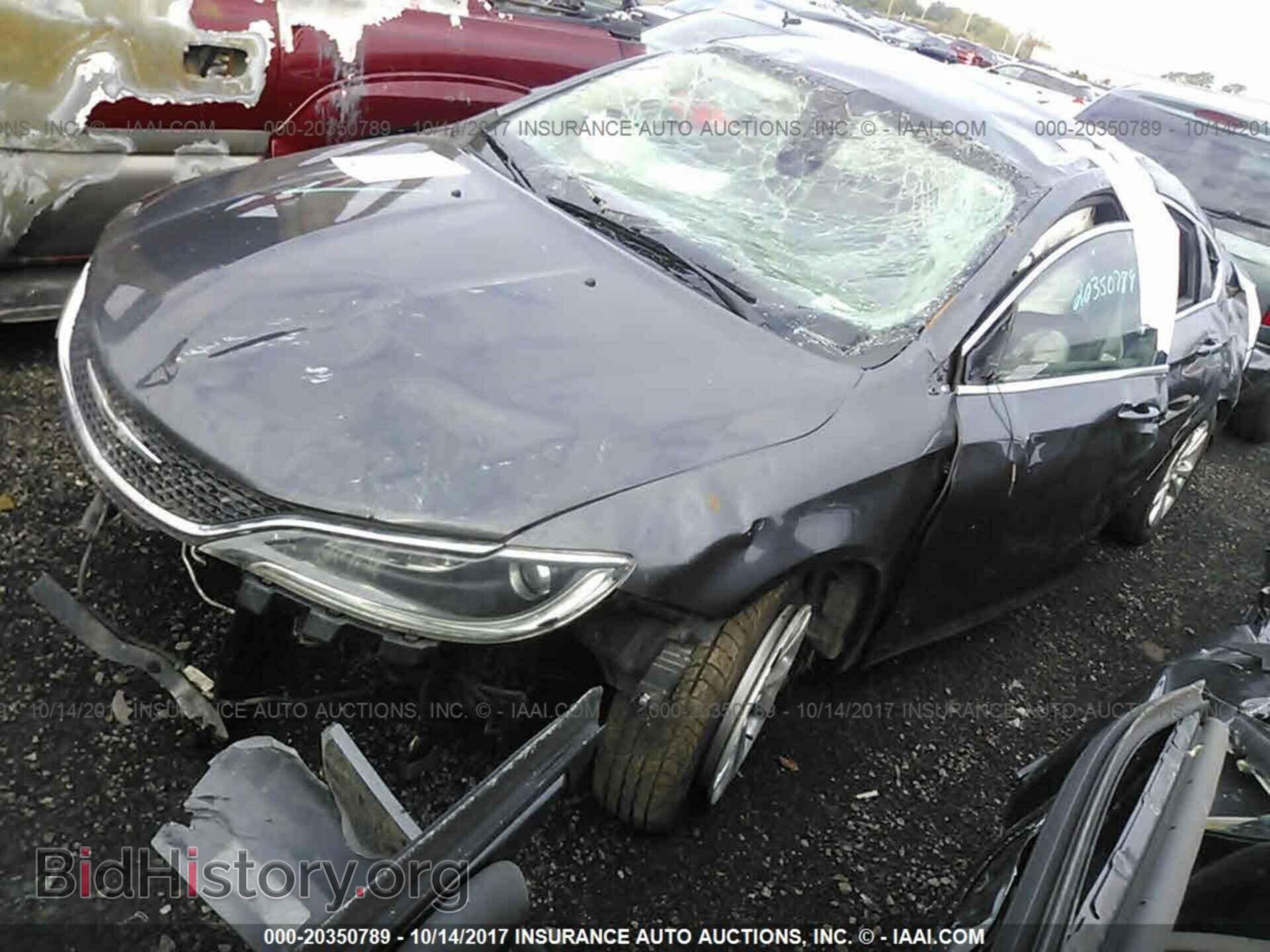 2015 Chrysler 200 - VIN: 1C3CCCAB2FN574721 - Photo 2