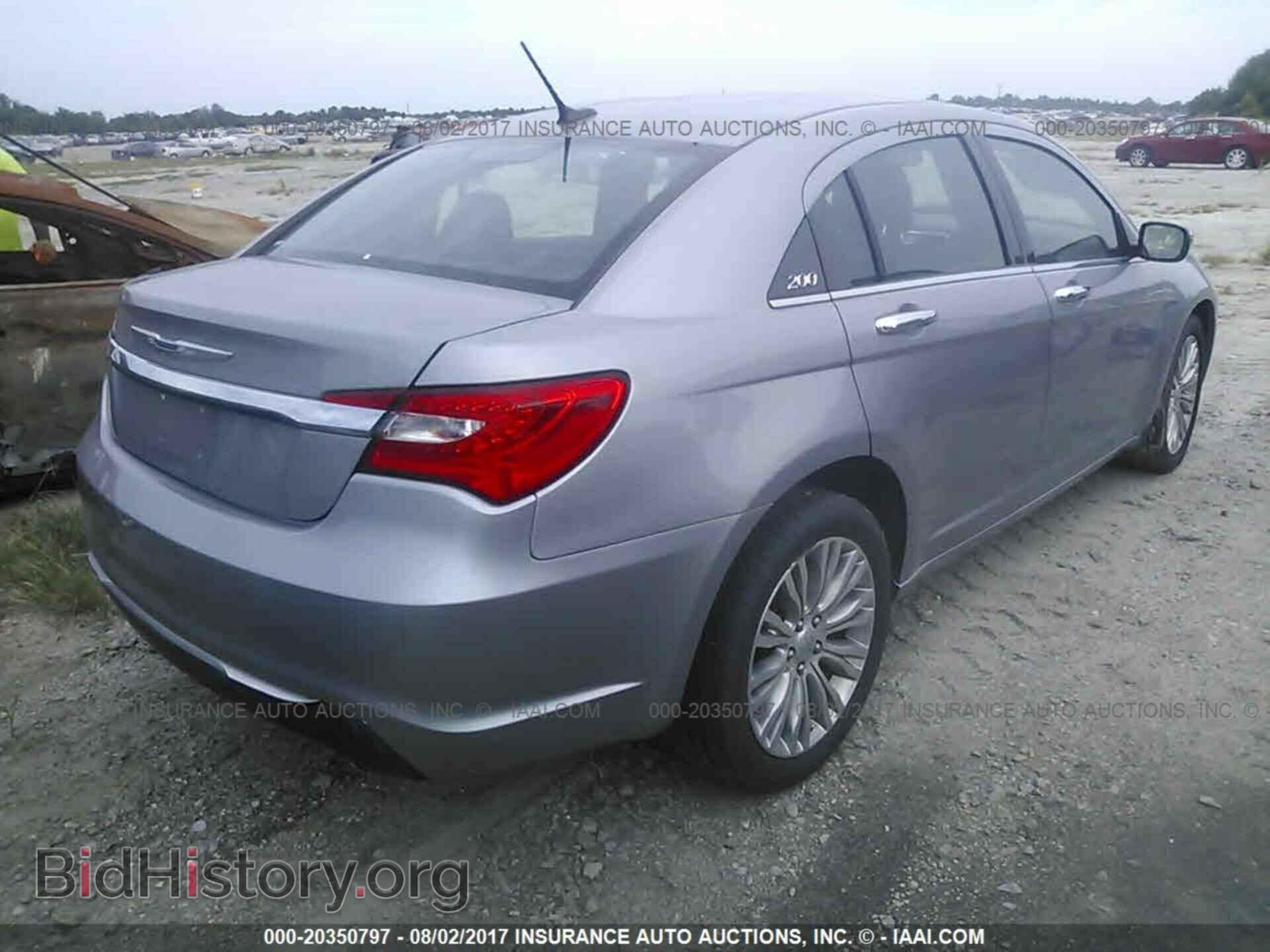 2013 Chrysler 200 - VIN: 1C3CCBCG3DN522286 - Фото 4