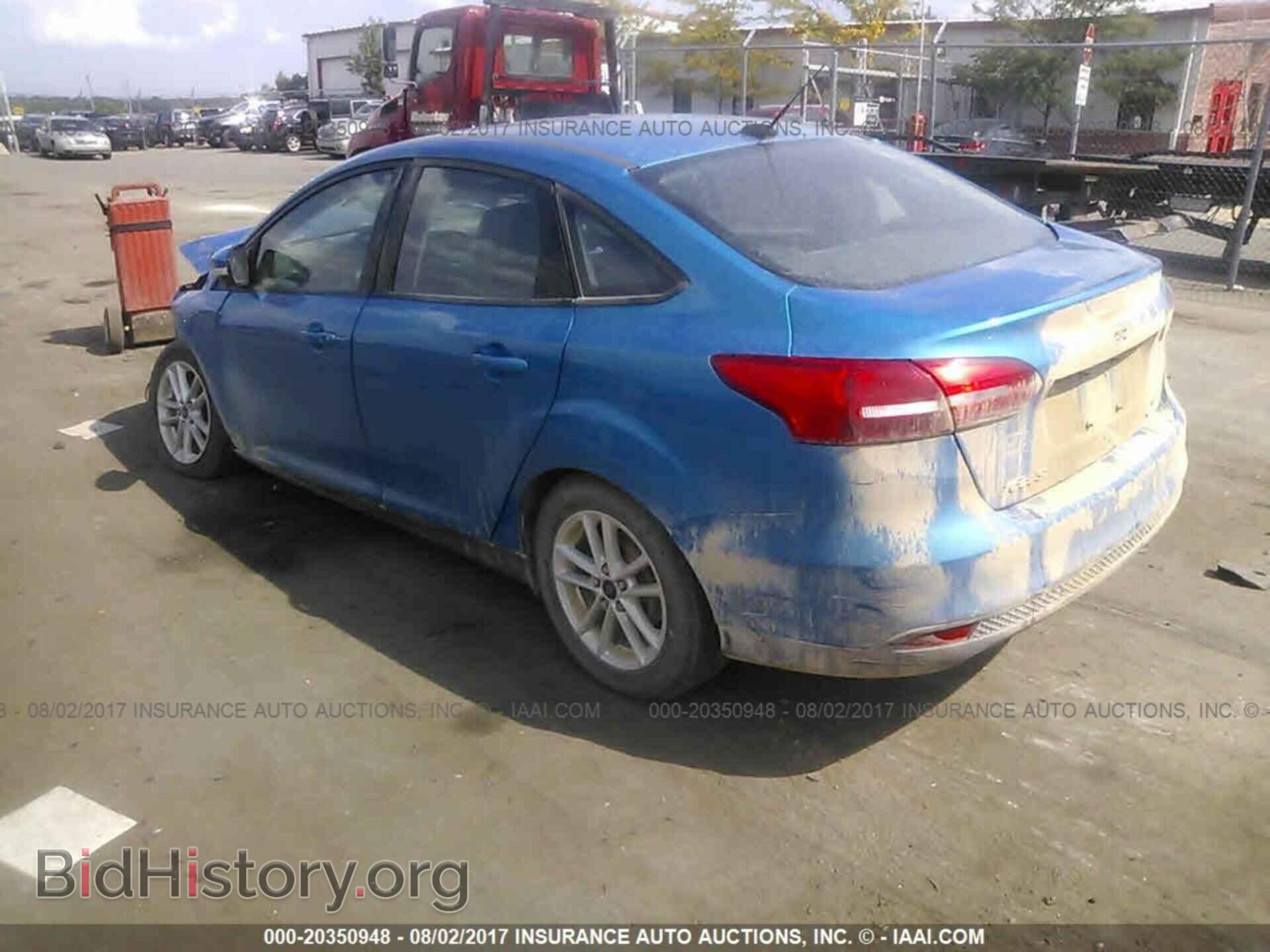 2015 Ford Focus - VIN: 1FADP3F26FL356408 - Photo 3