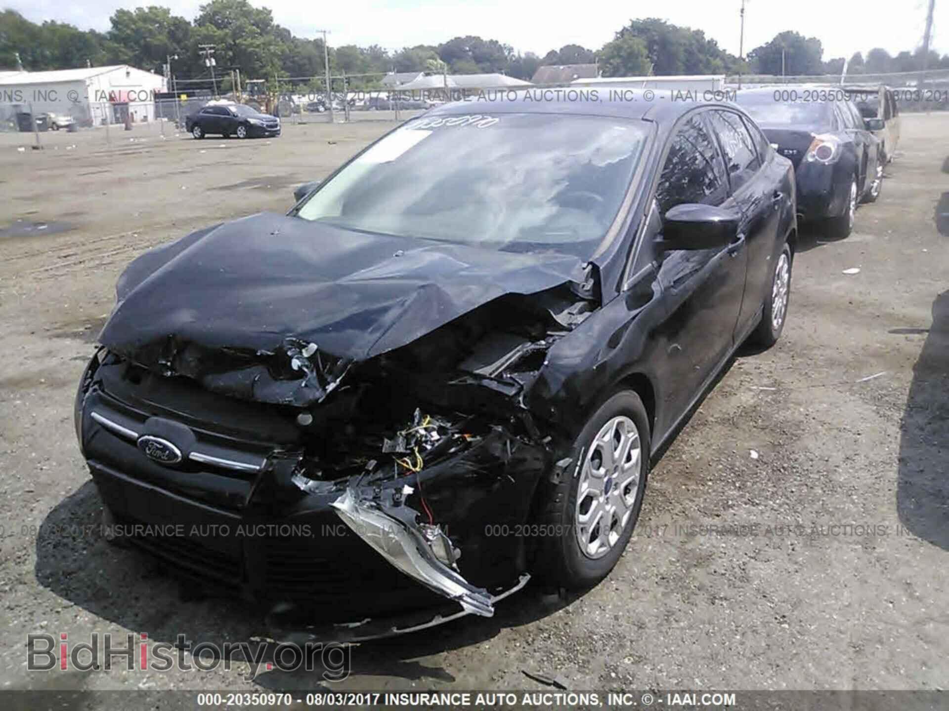 2012 Ford Focus - VIN: 1FAHP3F28CL267064 - Photo 2