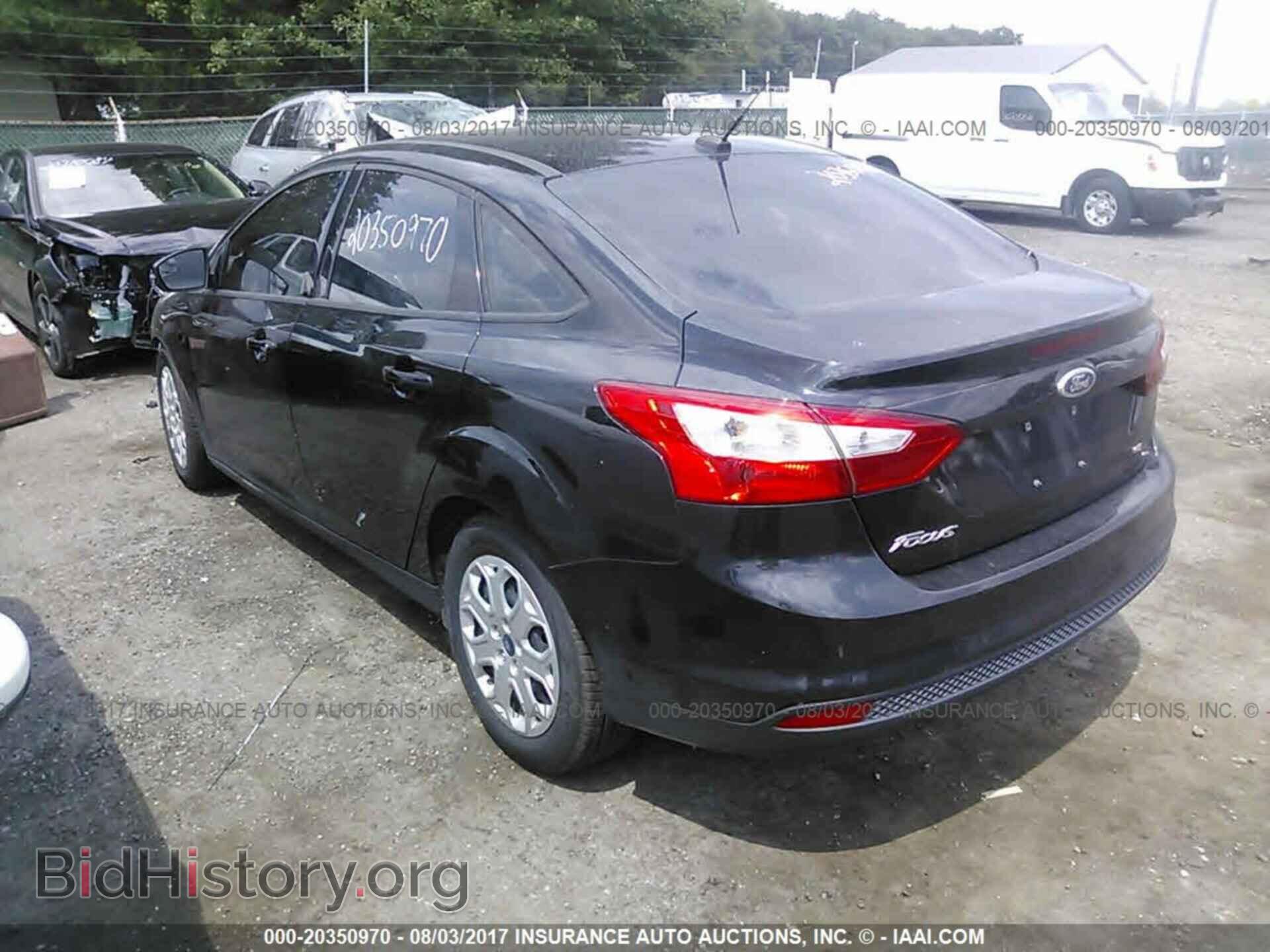 2012 Ford Focus - VIN: 1FAHP3F28CL267064 - Photo 3