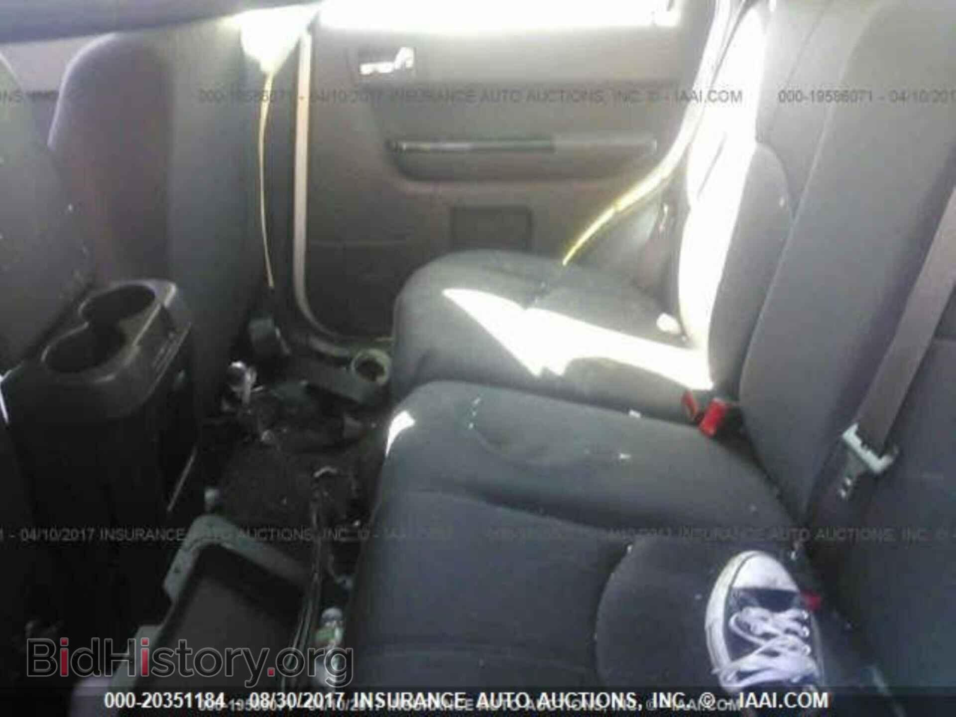 2011 Mazda Tribute - VIN: 4F2CY0C78BKM02158 - Фото 8