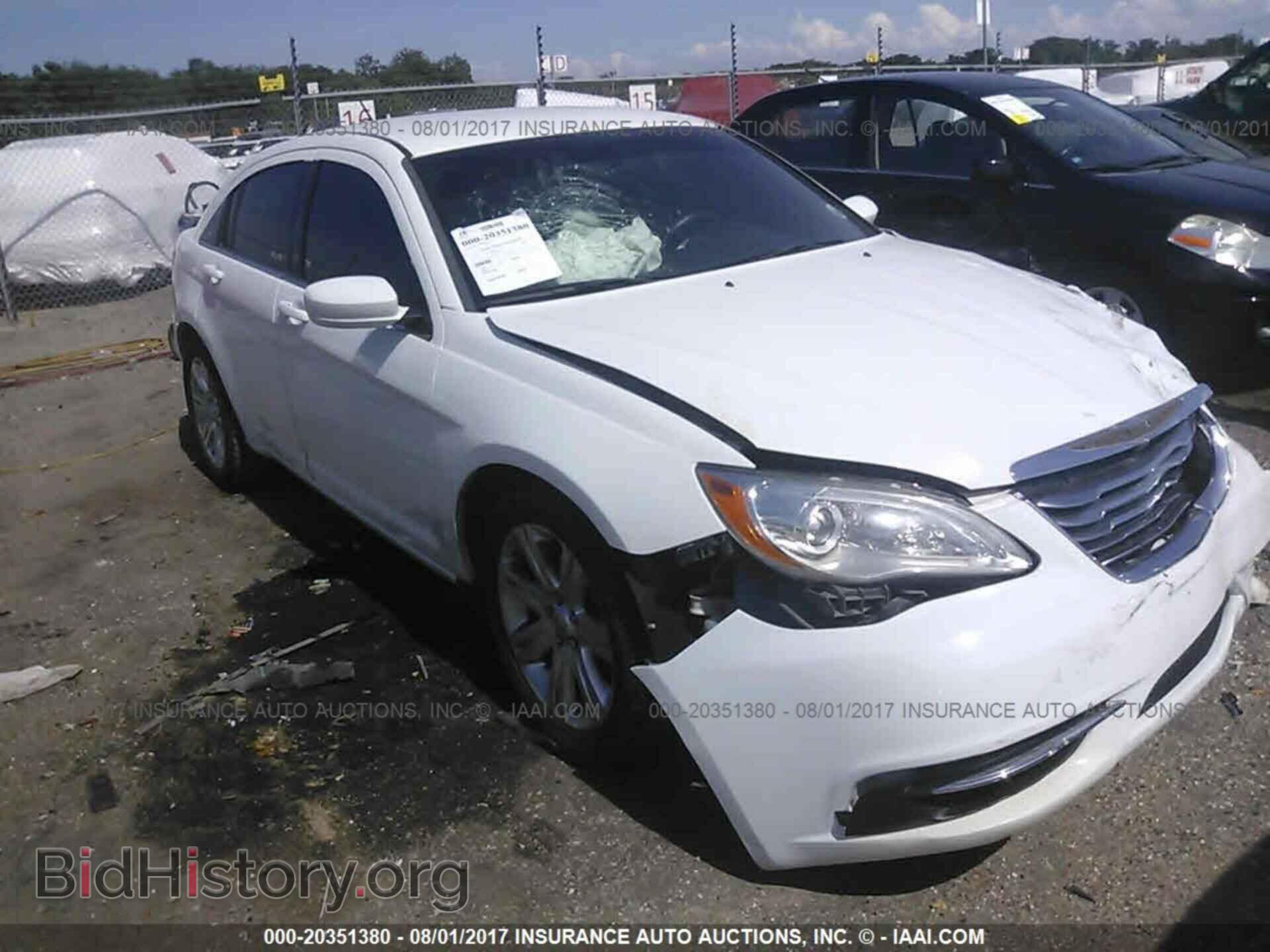 Photo 1C3CCBAB6CN318362 - Chrysler 200 2012