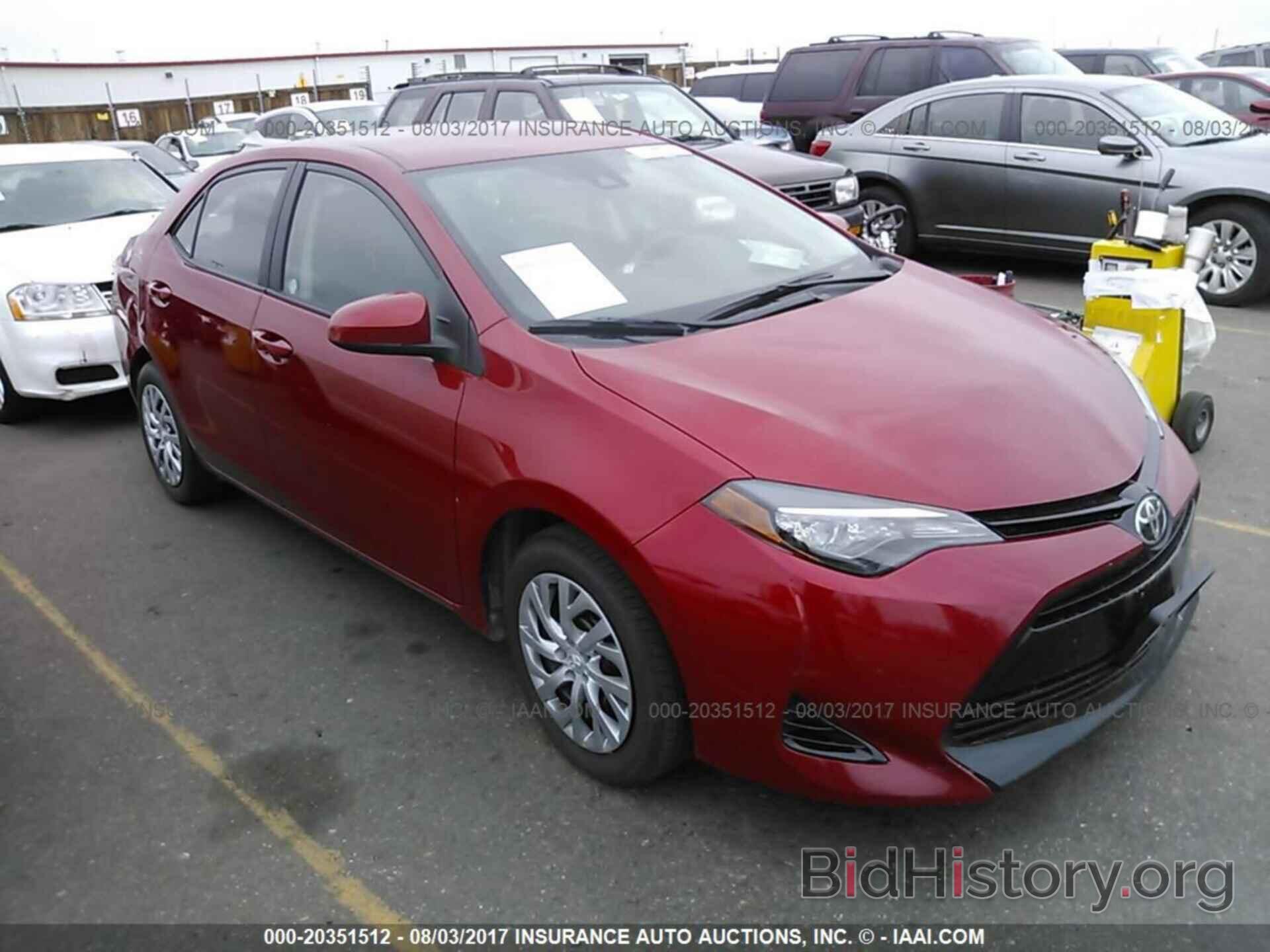 Photo 2T1BURHE1HC841389 - Toyota Corolla 2017