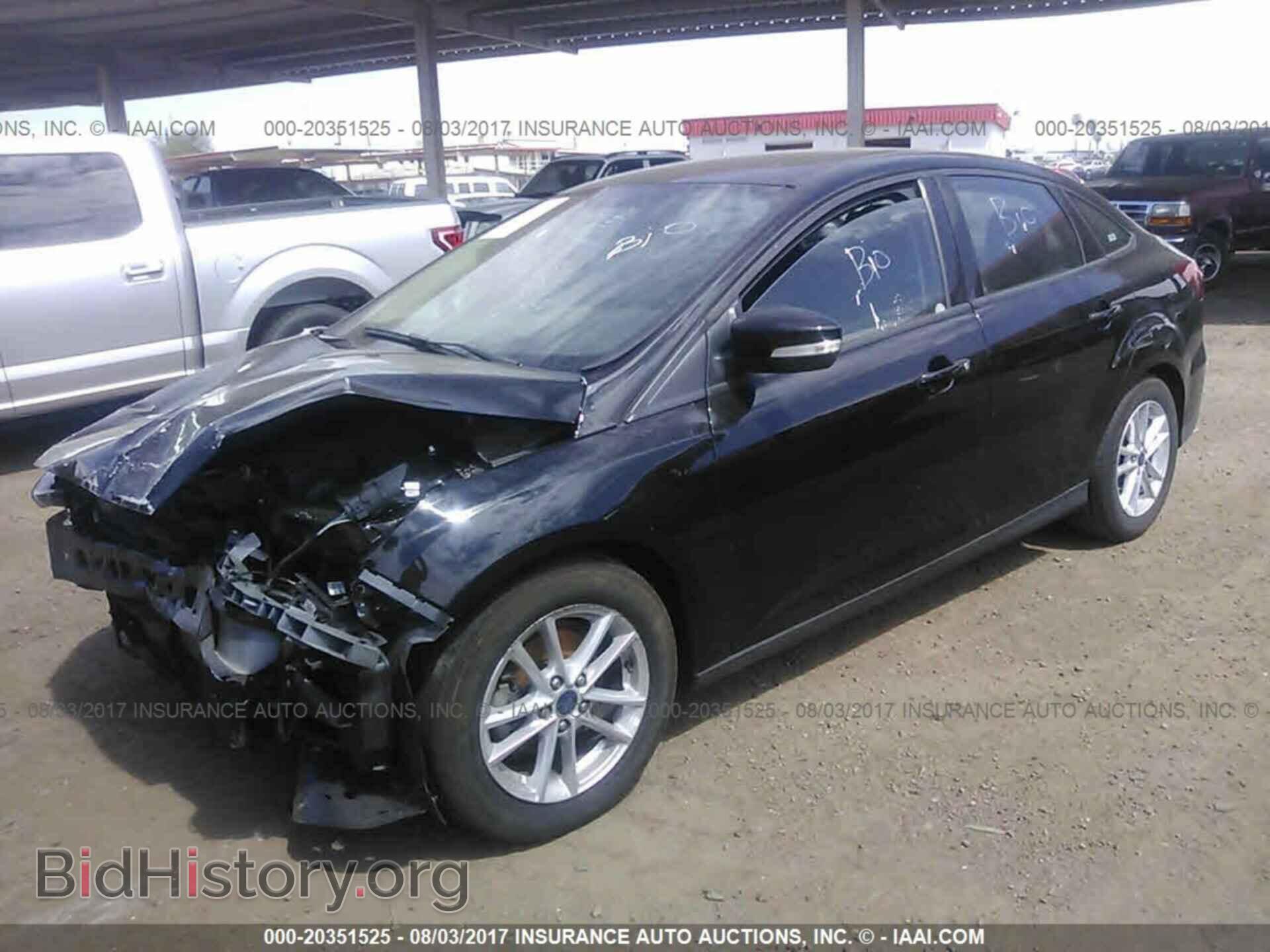 2016 Ford Focus - VIN: 1FADP3F21GL285393 - Фото 2