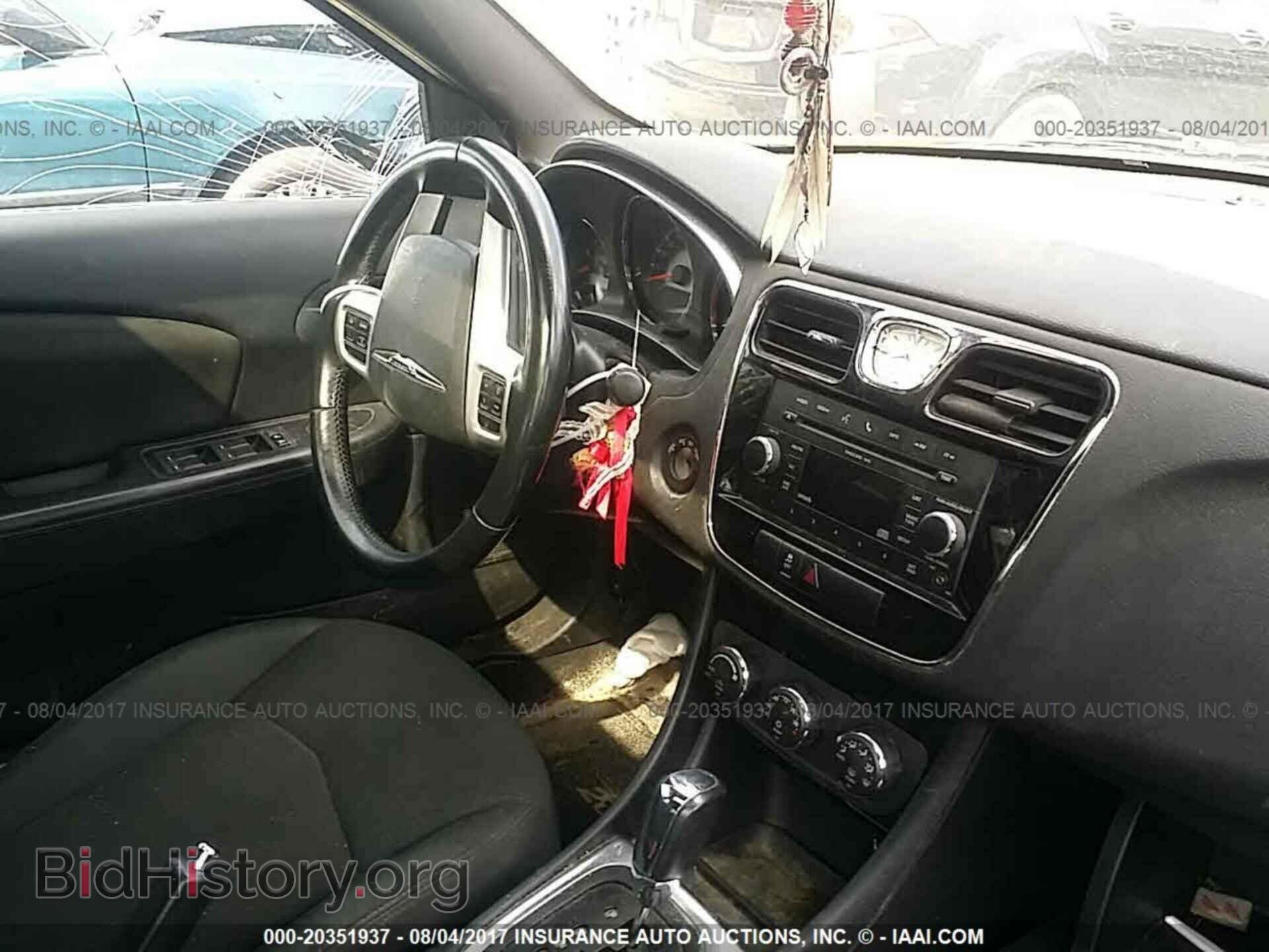 2011 Chrysler 200 - VIN: 1C3BC1FB6BN520468 - Photo 5