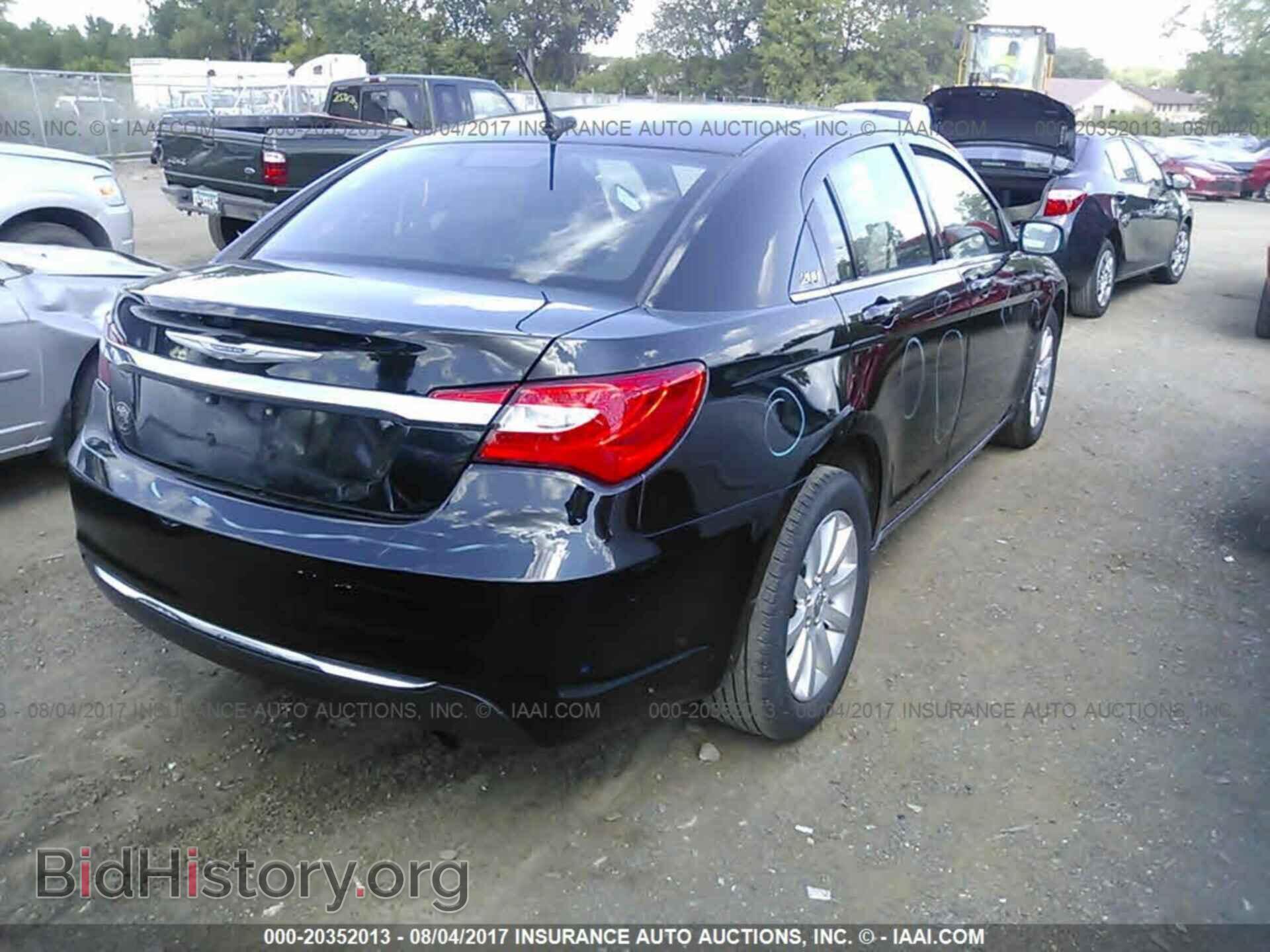 2012 Chrysler 200 - VIN: 1C3CCBBB6CN331157 - Фото 4