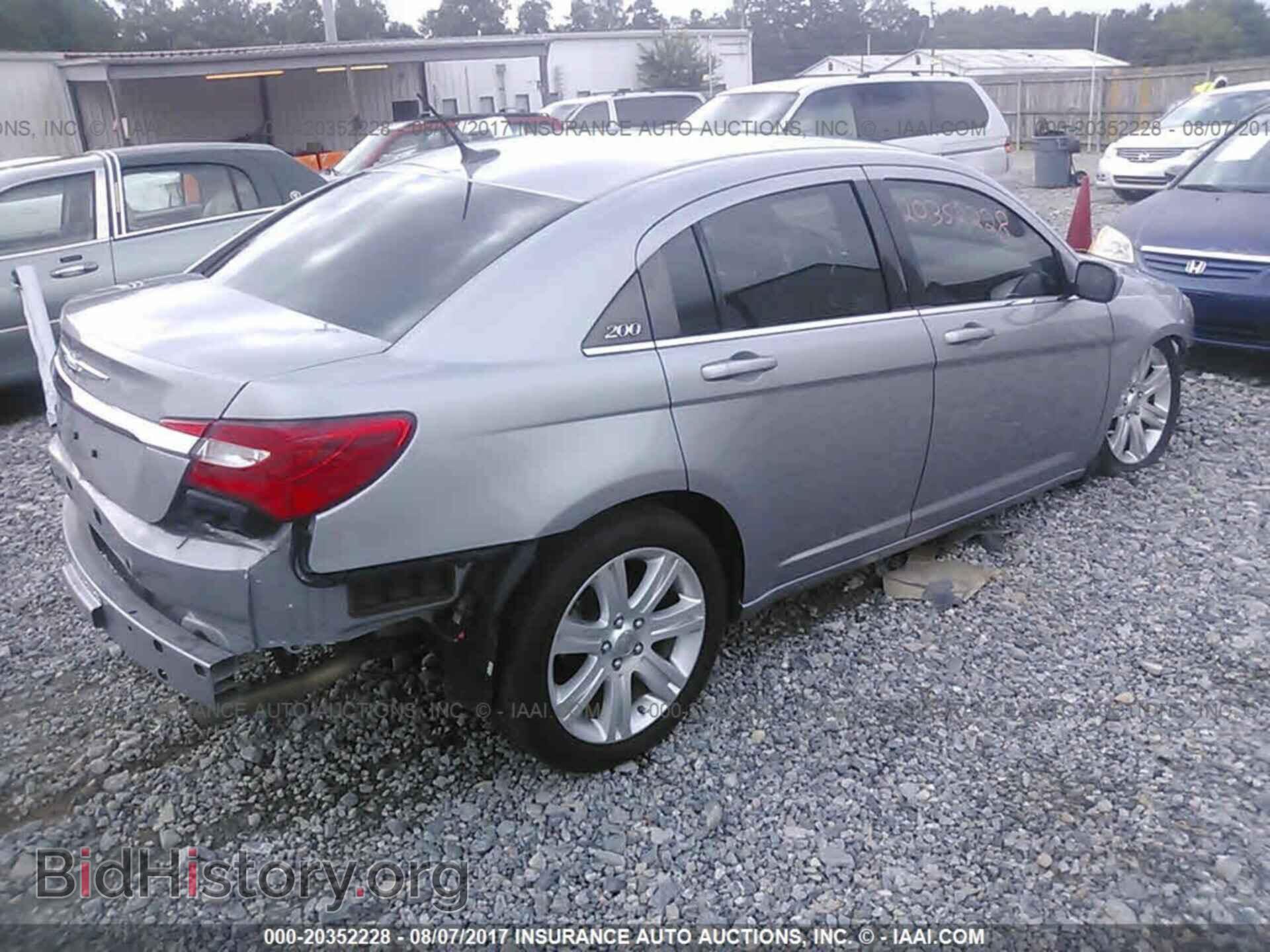 2013 Chrysler 200 - VIN: 1C3CCBBB6DN547270 - Photo 4