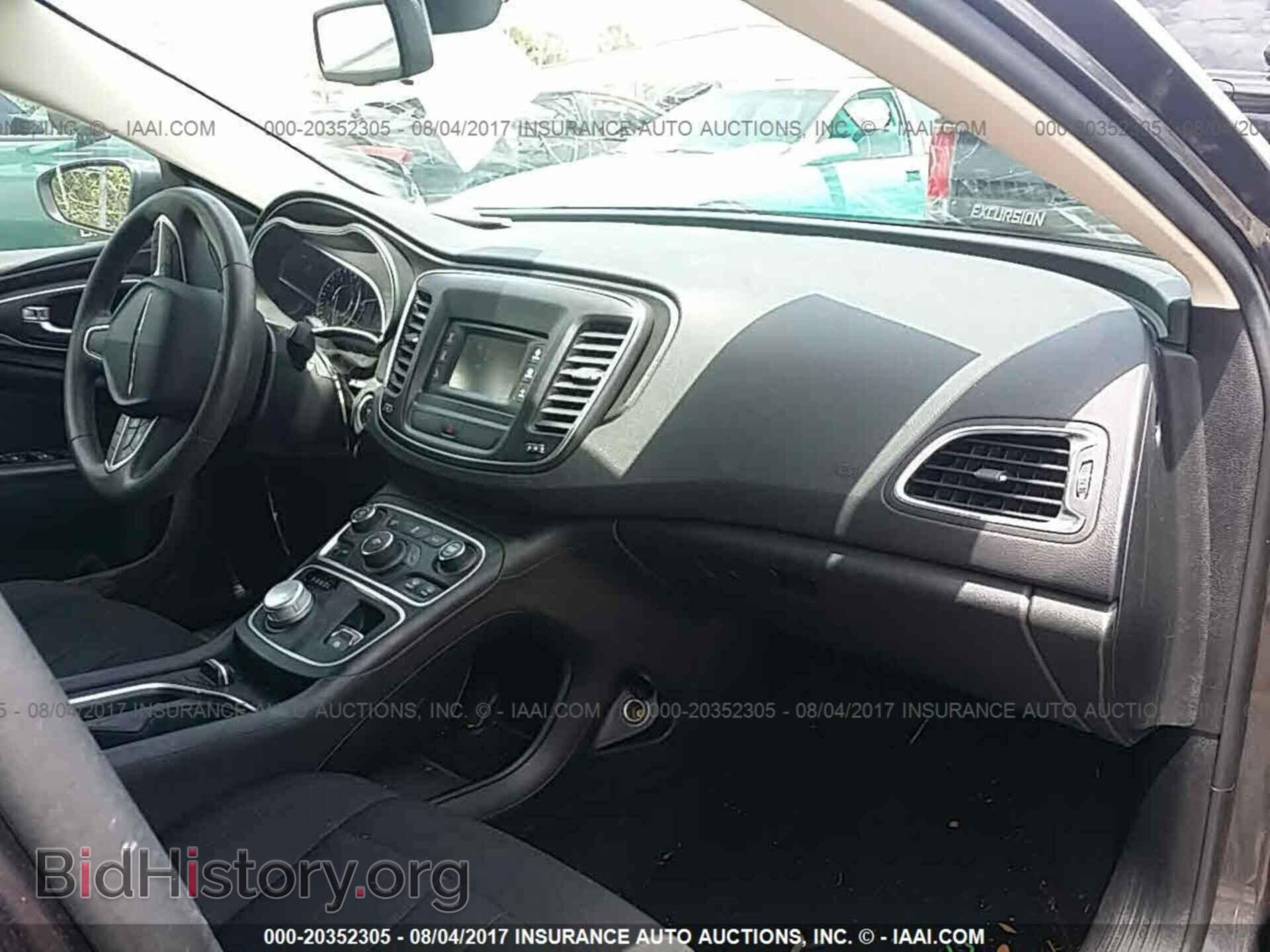 2015 Chrysler 200 - VIN: 1C3CCCAB9FN628693 - Photo 5