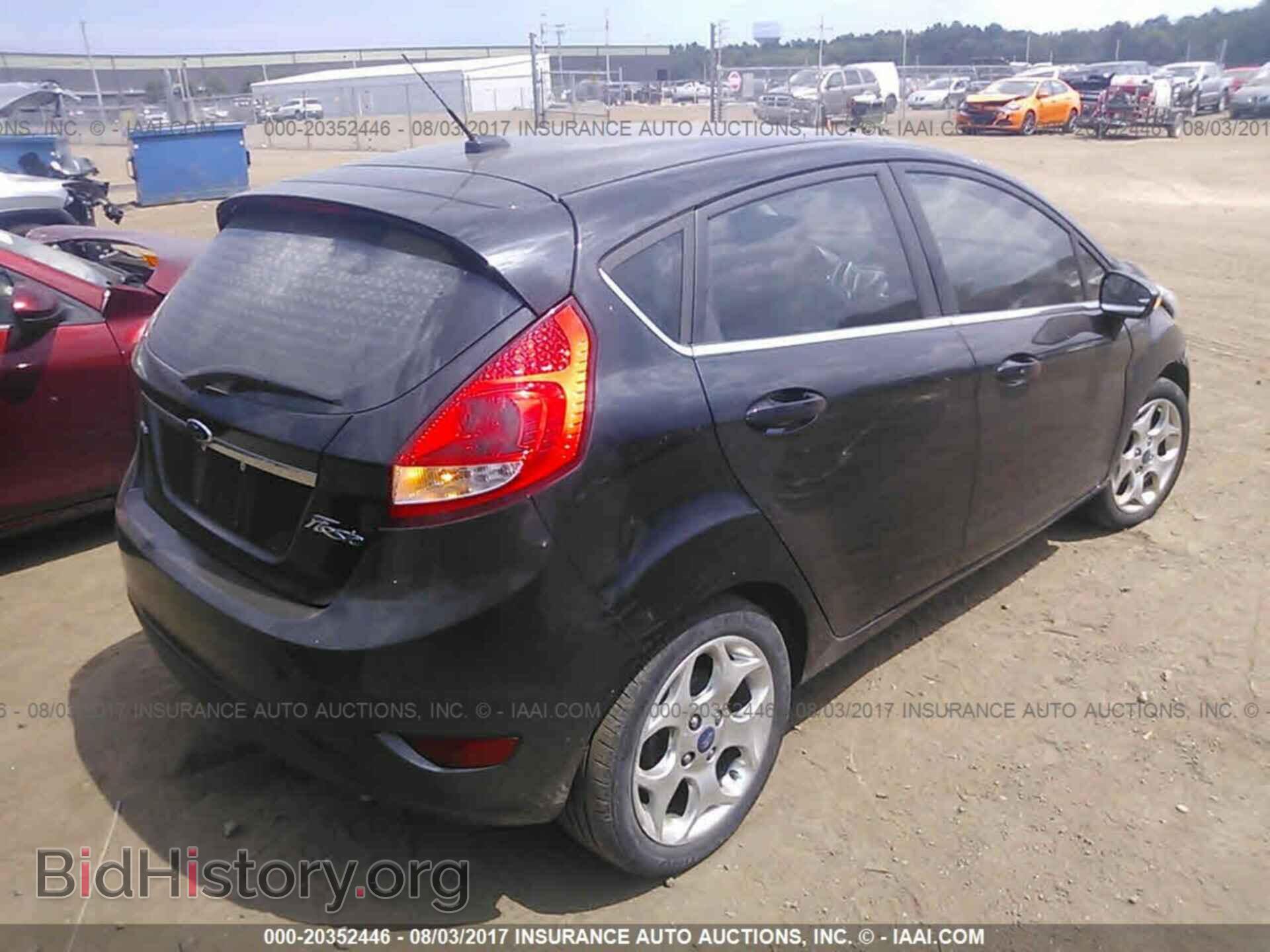 2011 Ford Fiesta - VIN: 3FADP4FJ8BM223378 - Фото 4