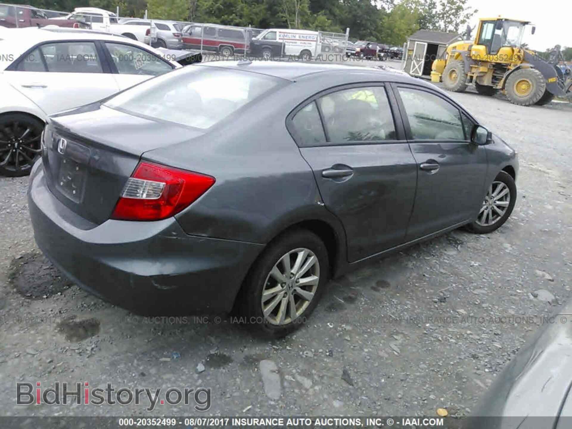 2012 Honda Civic - VIN: 19XFB2F91CE313365 - Photo 4
