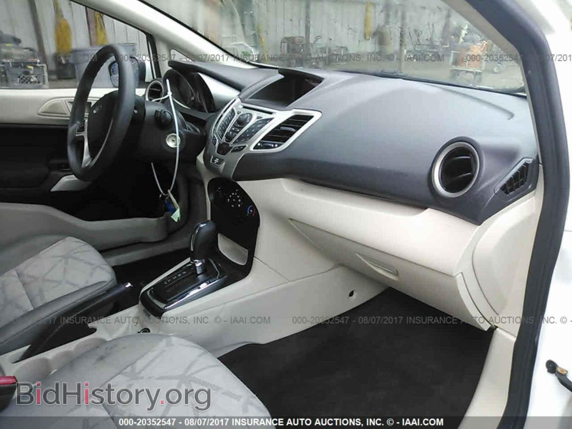 2012 Ford Fiesta - VIN: 3FADP4BJ6CM215433 - Фото 5