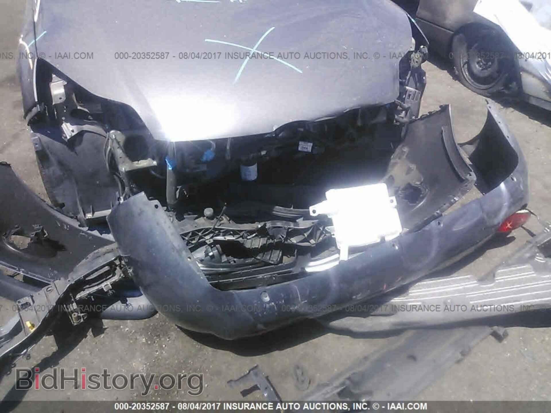 2012 Ford Focus - VIN: 1FAHP3E26CL302251 - Photo 6