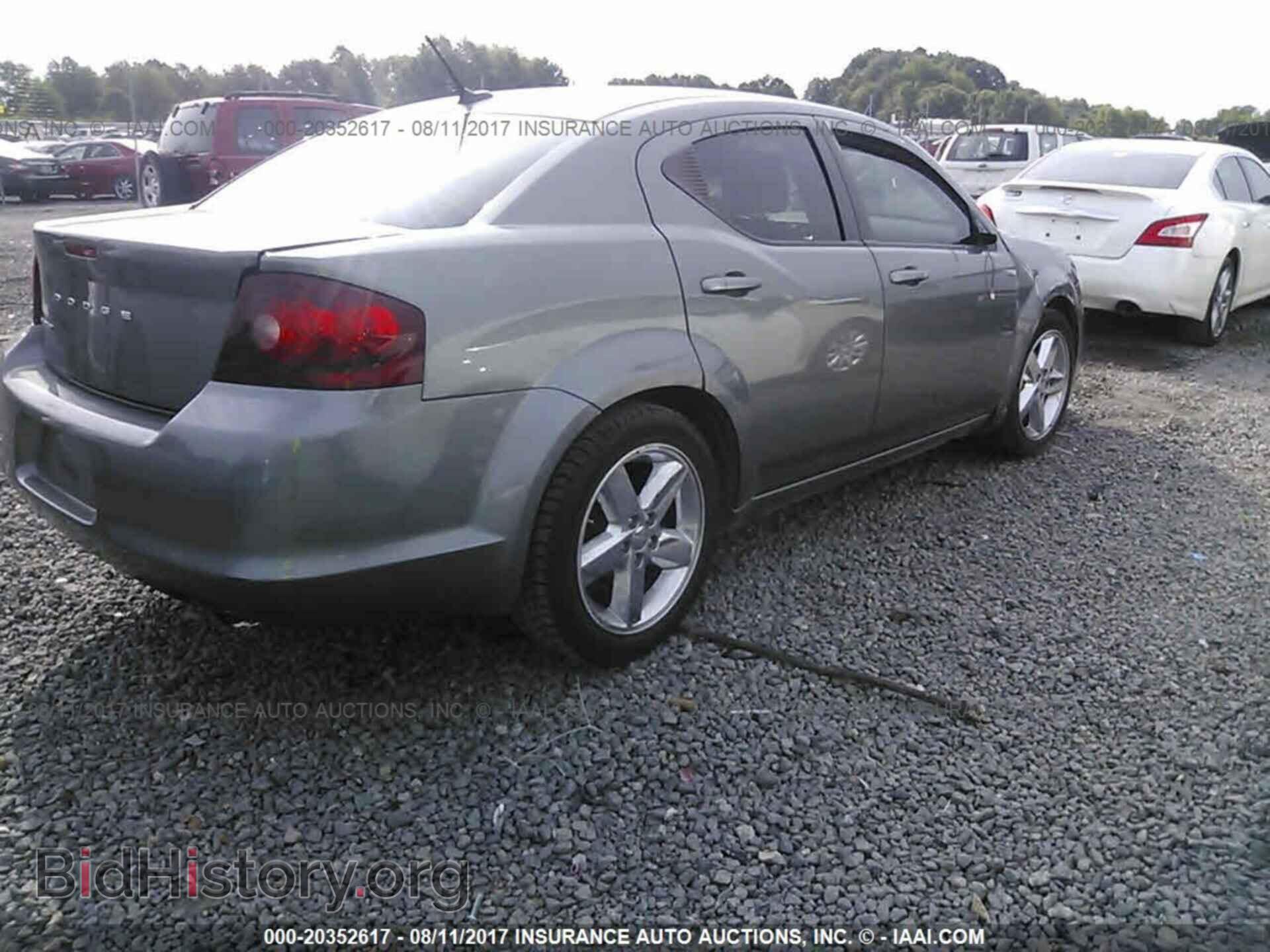 2013 Dodge Avenger - VIN: 1C3CDZAB5DN596368 - Photo 4
