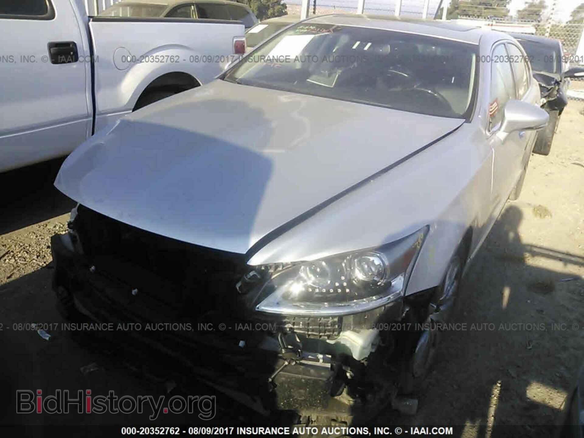 2013 Lexus Ls - VIN: JTHCL5EF6D5015706 - Фото 2