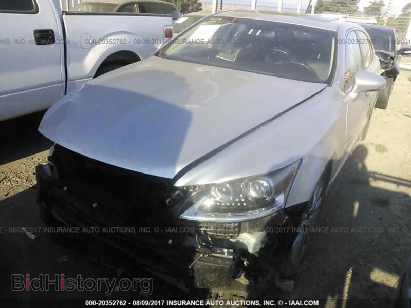 2013 Lexus LS (VIN JTHCL5EF6D5015706) — photo 2 of 10