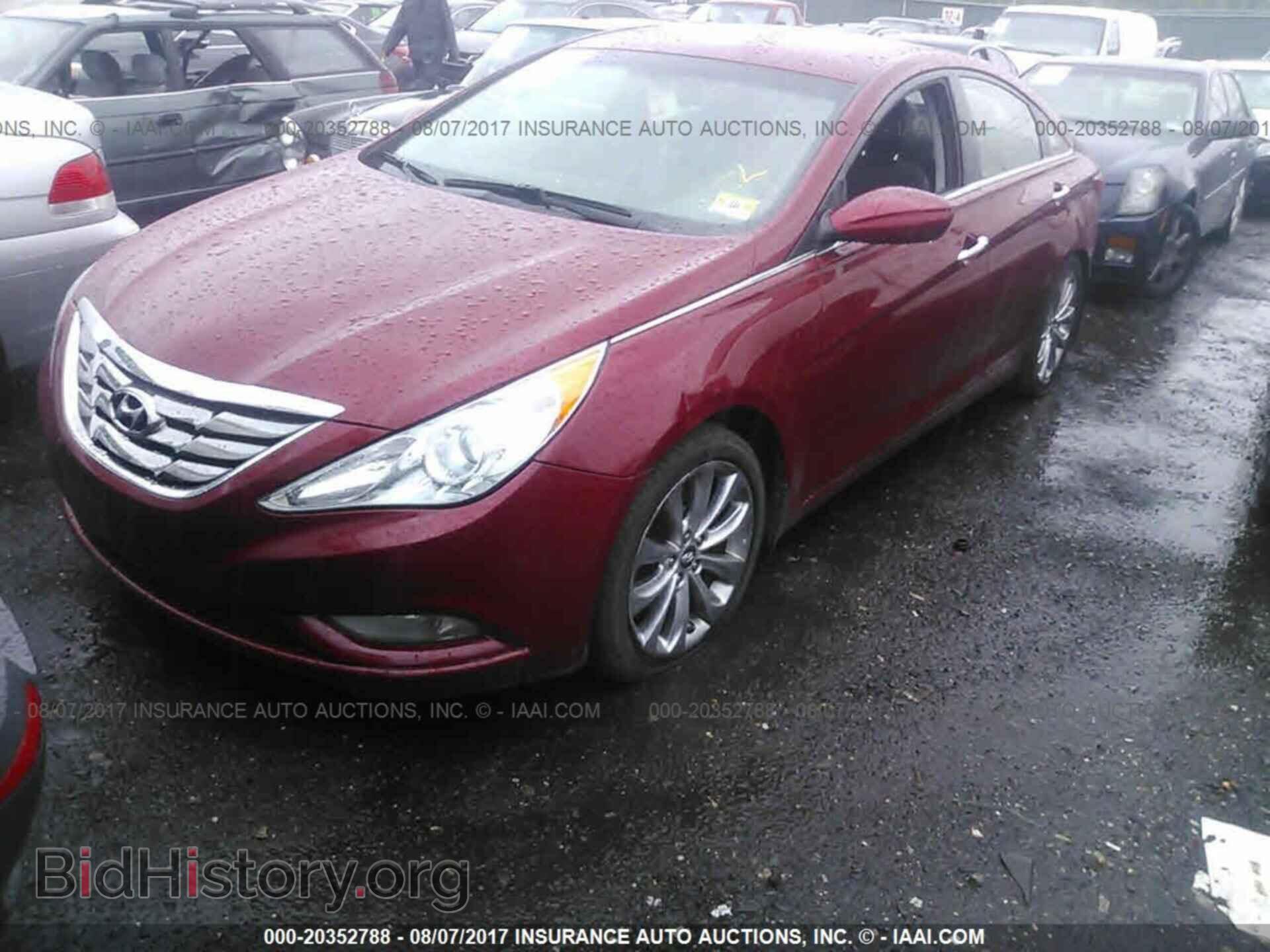 2012 Hyundai Sonata - VIN: 5NPEC4AC7CH383858 - Photo 2