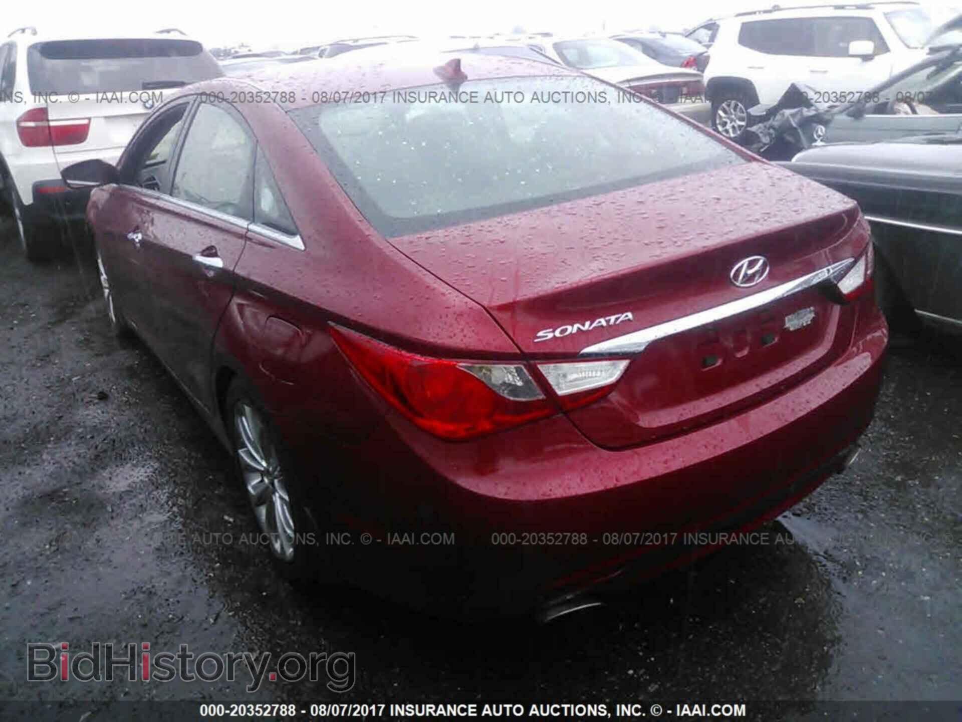 2012 Hyundai Sonata - VIN: 5NPEC4AC7CH383858 - Photo 3