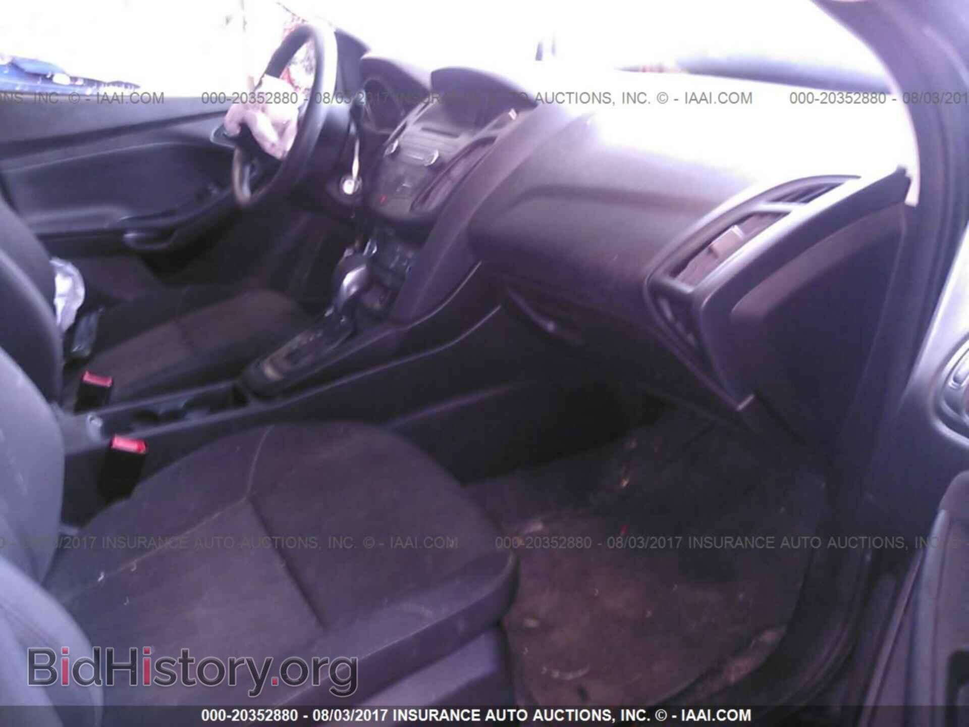 2015 Ford Focus - VIN: 1FADP3E29FL270737 - Photo 5