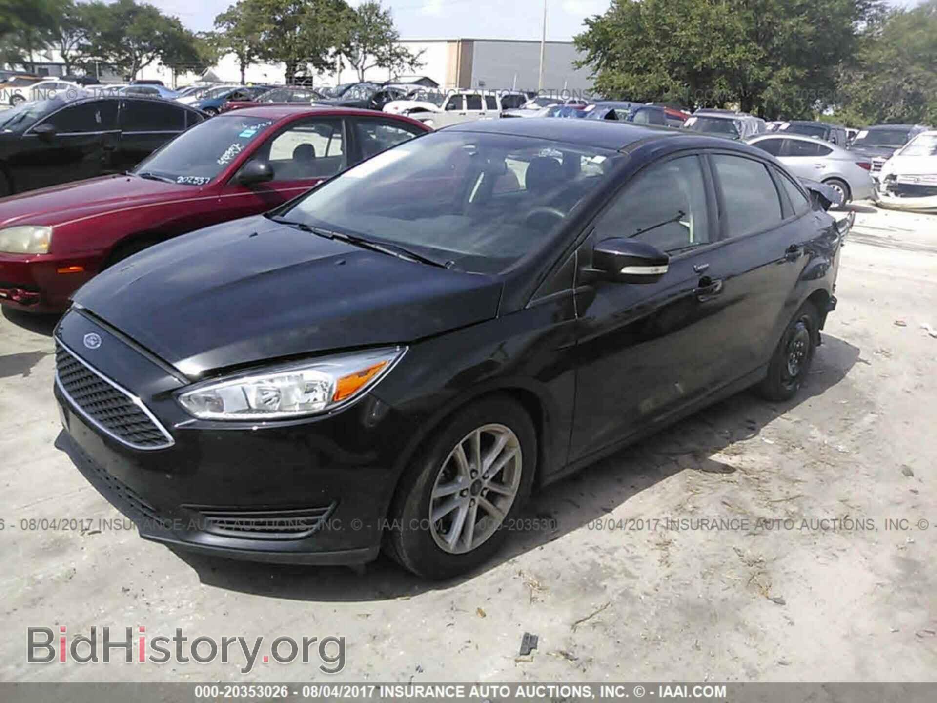 2015 Ford Focus - VIN: 1FADP3F25FL382076 - Фото 2