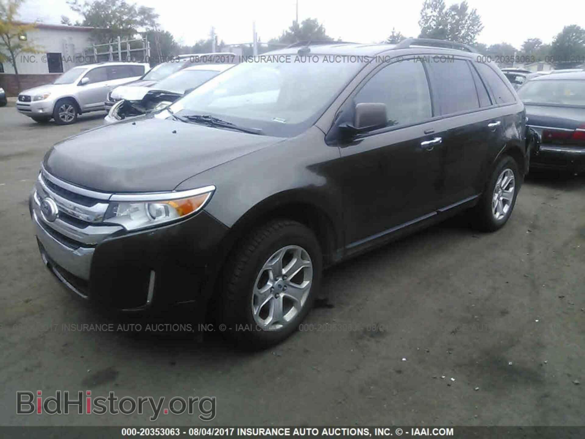 2011 Ford Edge - VIN: 2FMDK3JC1BBA84770 - Photo 2
