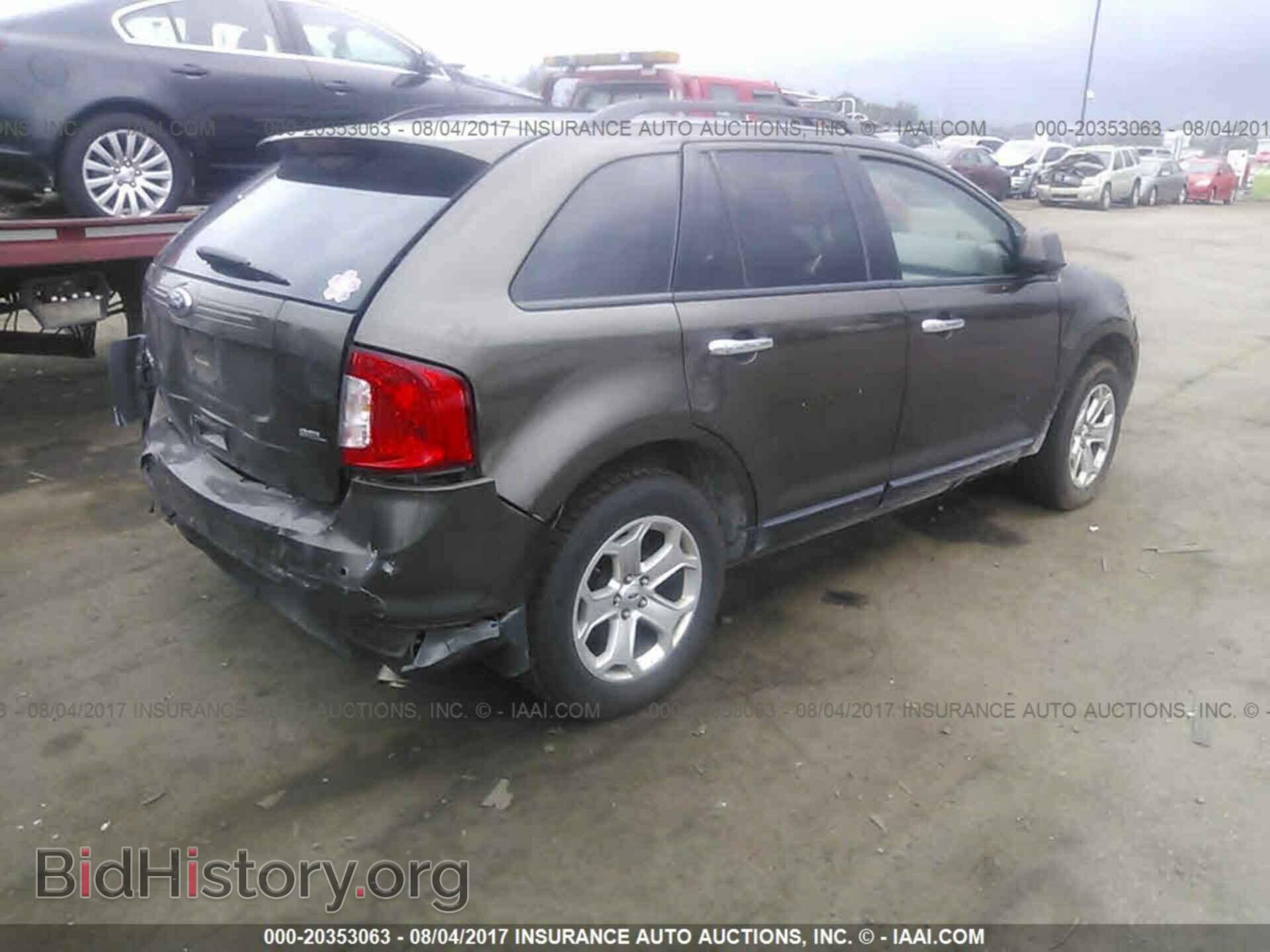 2011 Ford Edge - VIN: 2FMDK3JC1BBA84770 - Photo 4