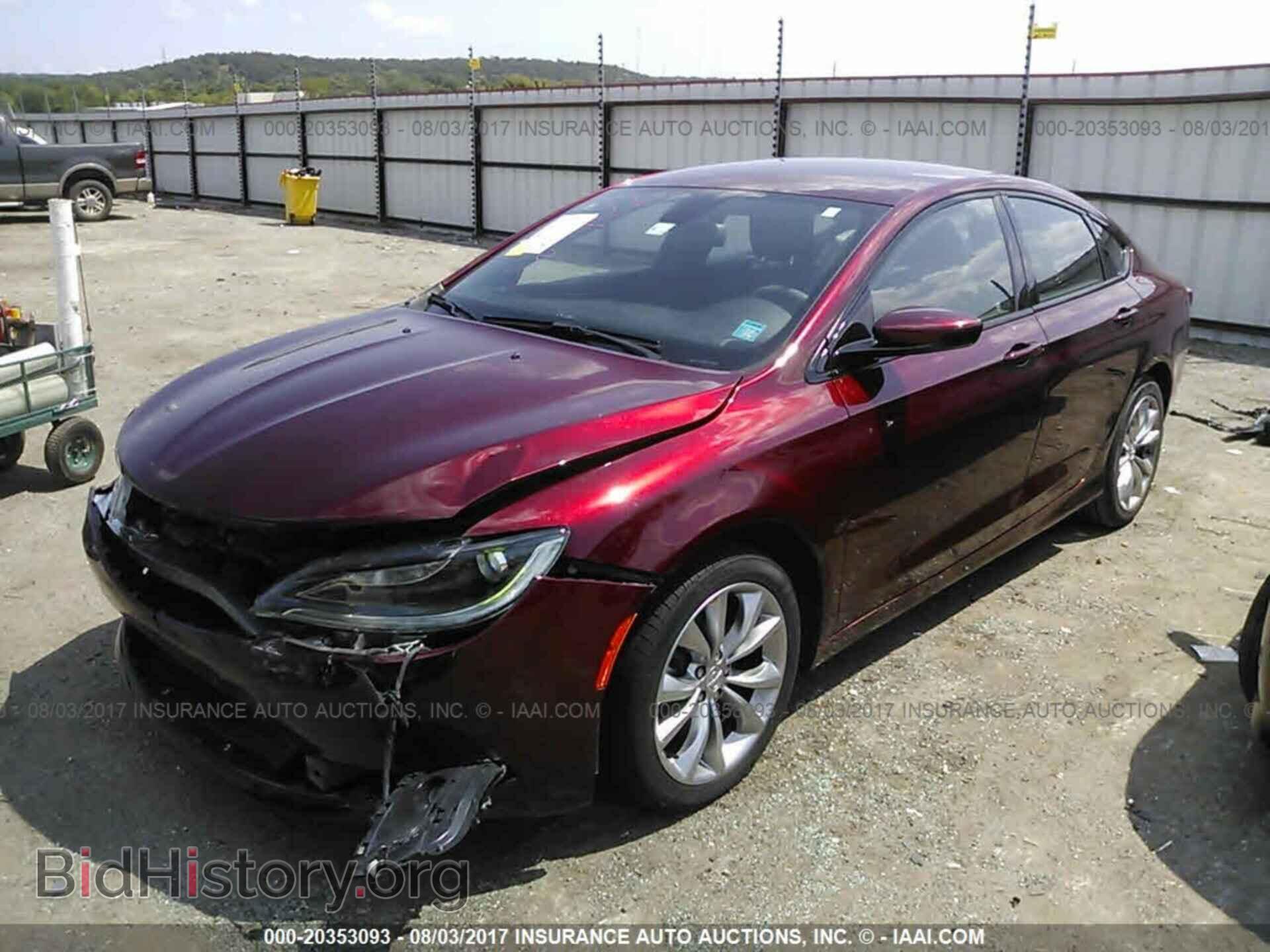 2015 Chrysler 200 - VIN: 1C3CCCBB1FN652582 - Photo 2