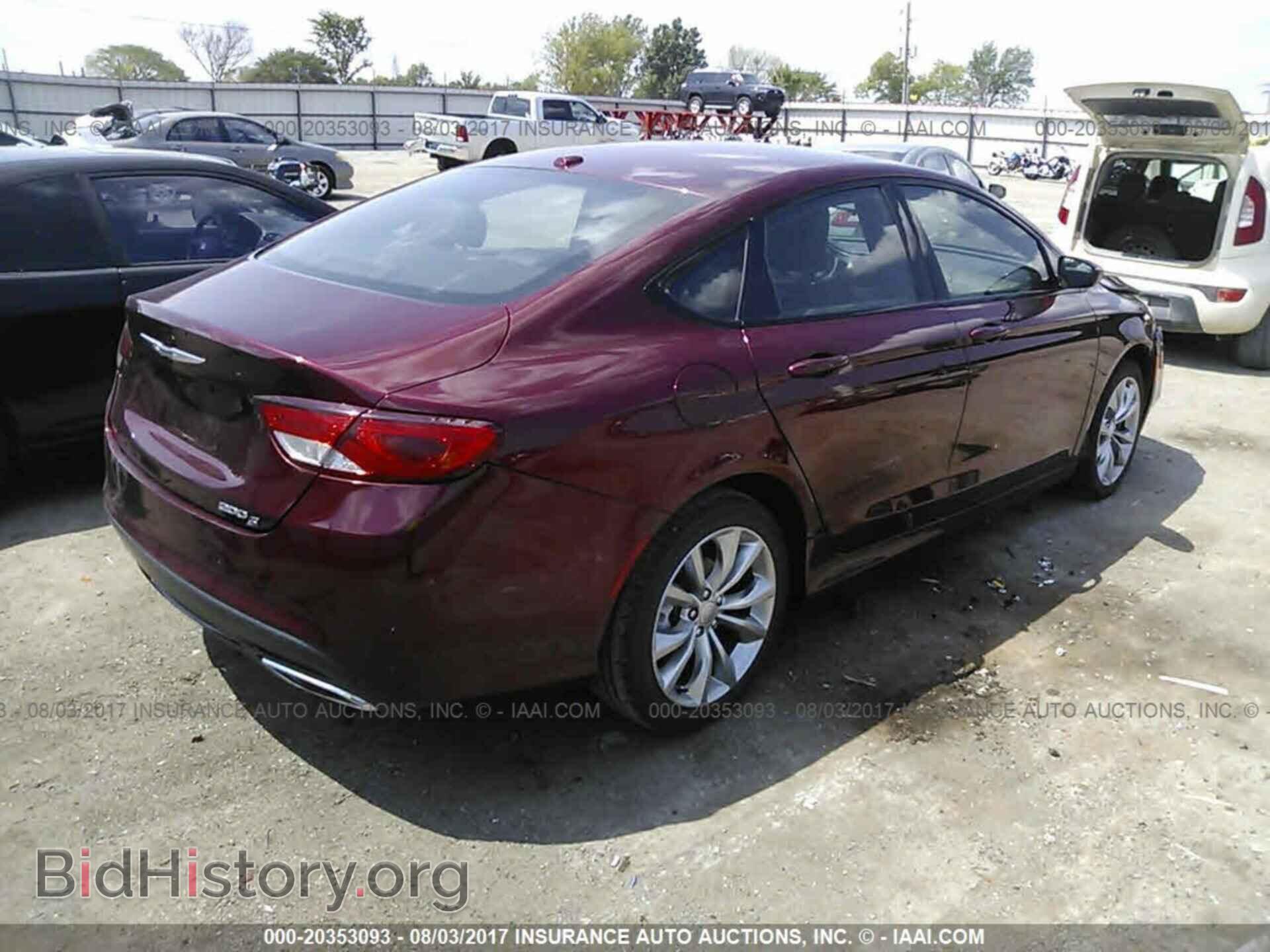 2015 Chrysler 200 - VIN: 1C3CCCBB1FN652582 - Photo 4