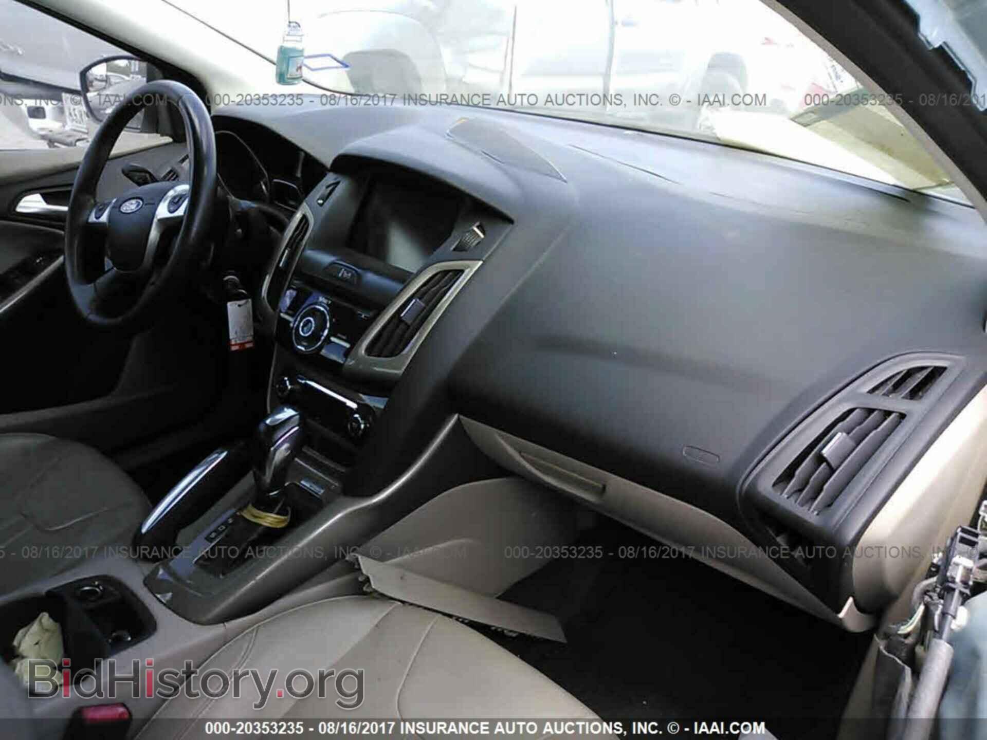 2012 Ford Focus - VIN: 1FAHP3H22CL104858 - Фото 5