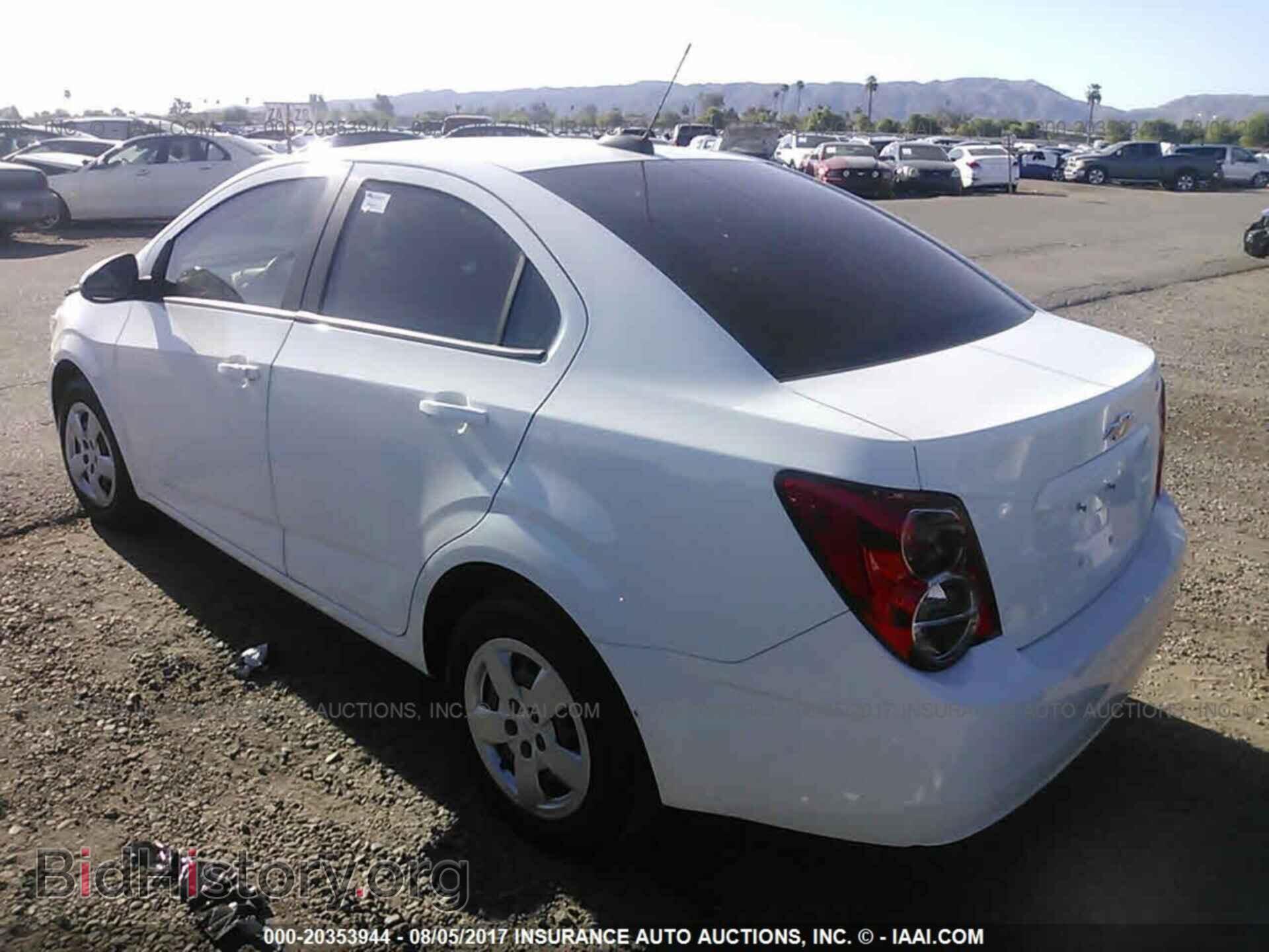 2015 Chevrolet Sonic - VIN: 1G1JB5SH1F4136601 - Фото 3