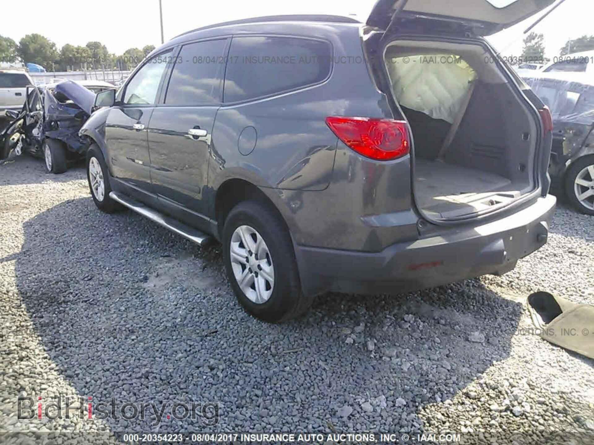2012 Chevrolet Traverse - VIN: 1GNKRFED1CJ280403 - Фото 3
