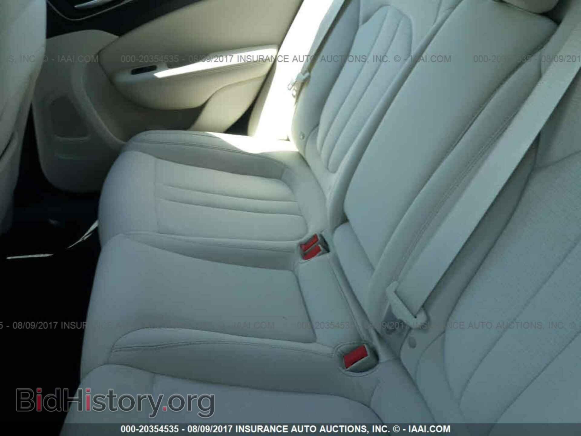 2016 Chrysler 200 - VIN: 1C3CCCAG7GN119666 - Photo 8