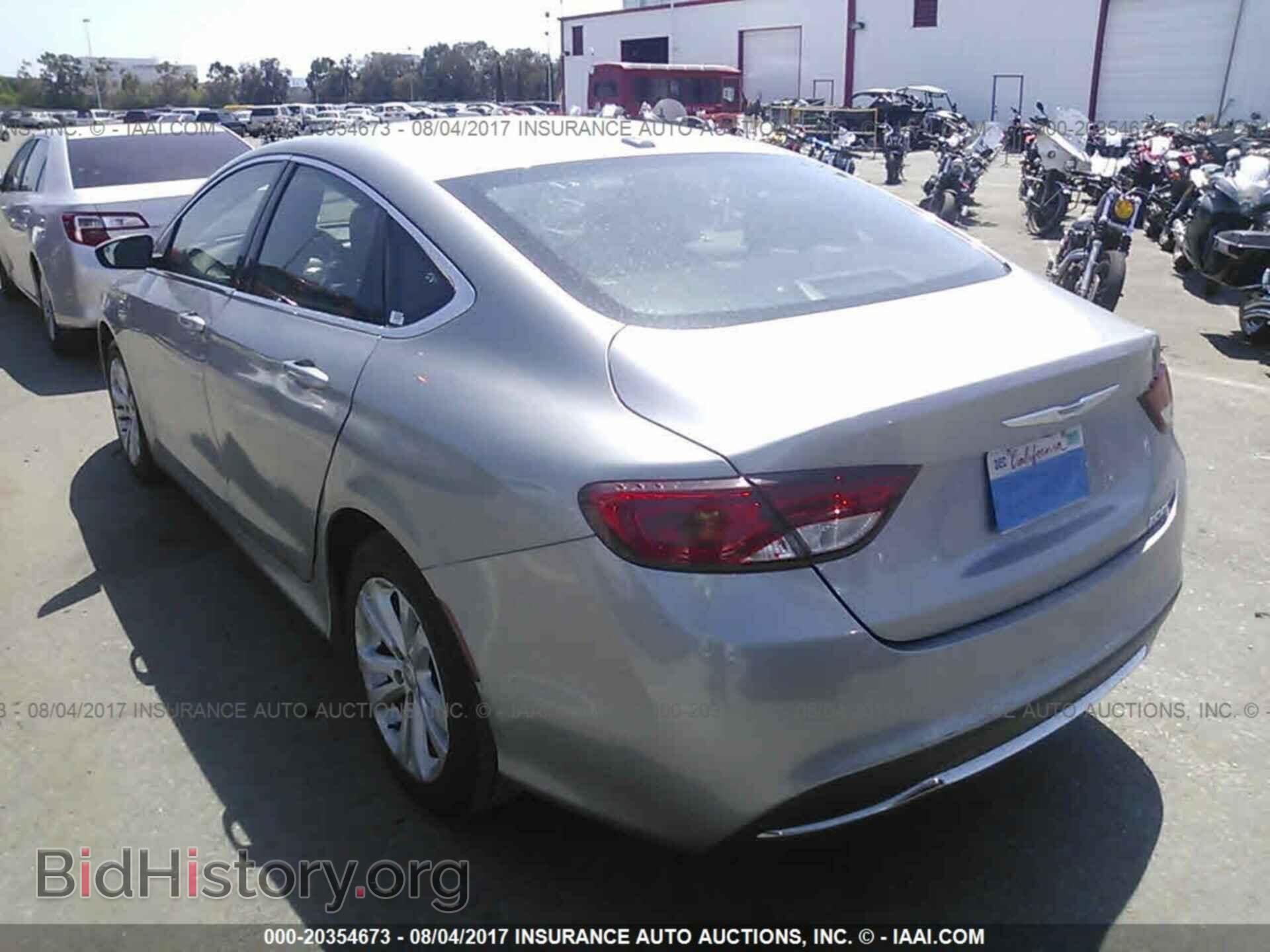 2015 Chrysler 200 - VIN: 1C3CCCAB2FN621732 - Photo 3