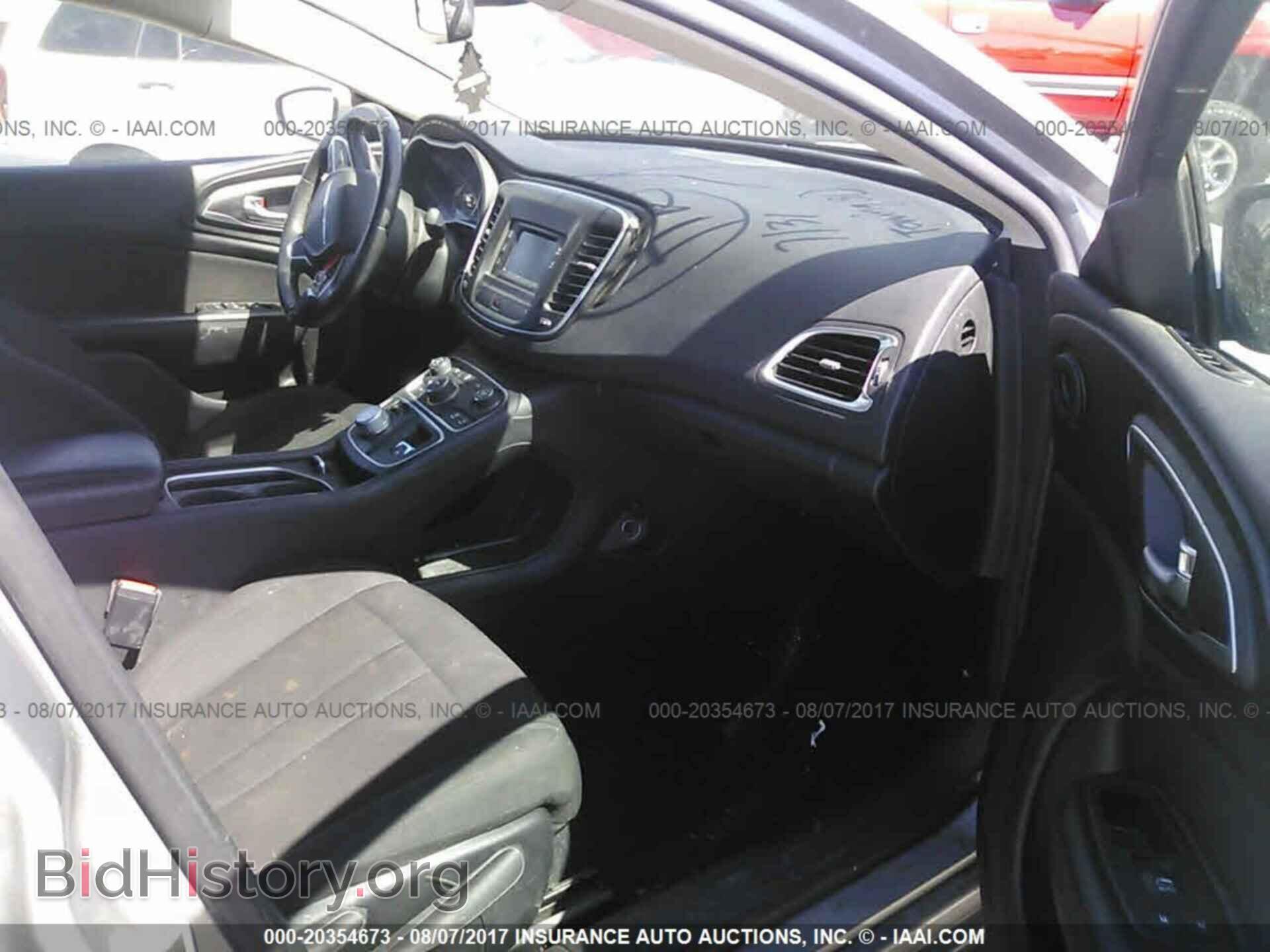 2015 Chrysler 200 - VIN: 1C3CCCAB2FN621732 - Photo 5