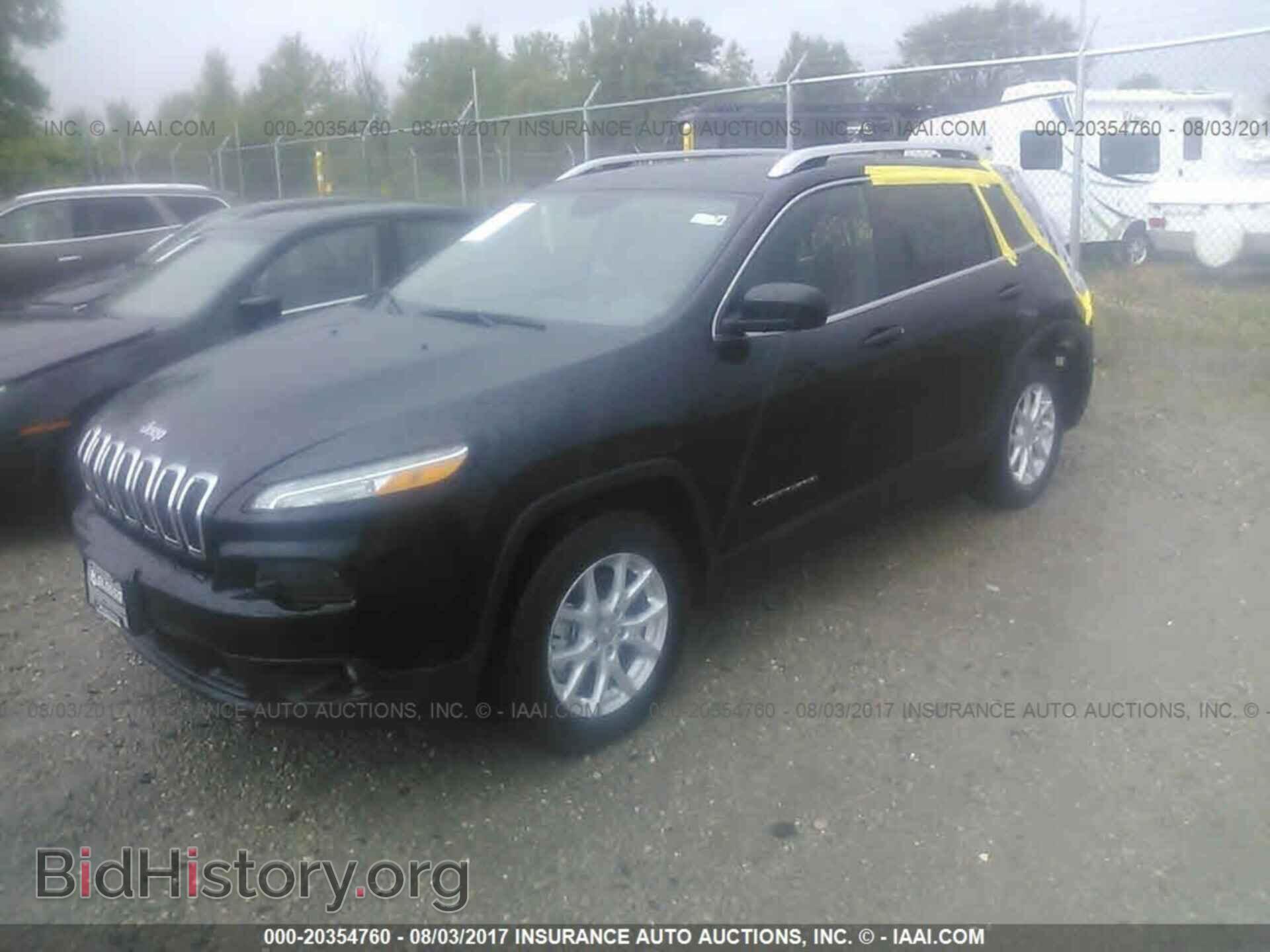 2017 Jeep Cherokee - VIN: 1C4PJMCS2HW597032 - Фото 2