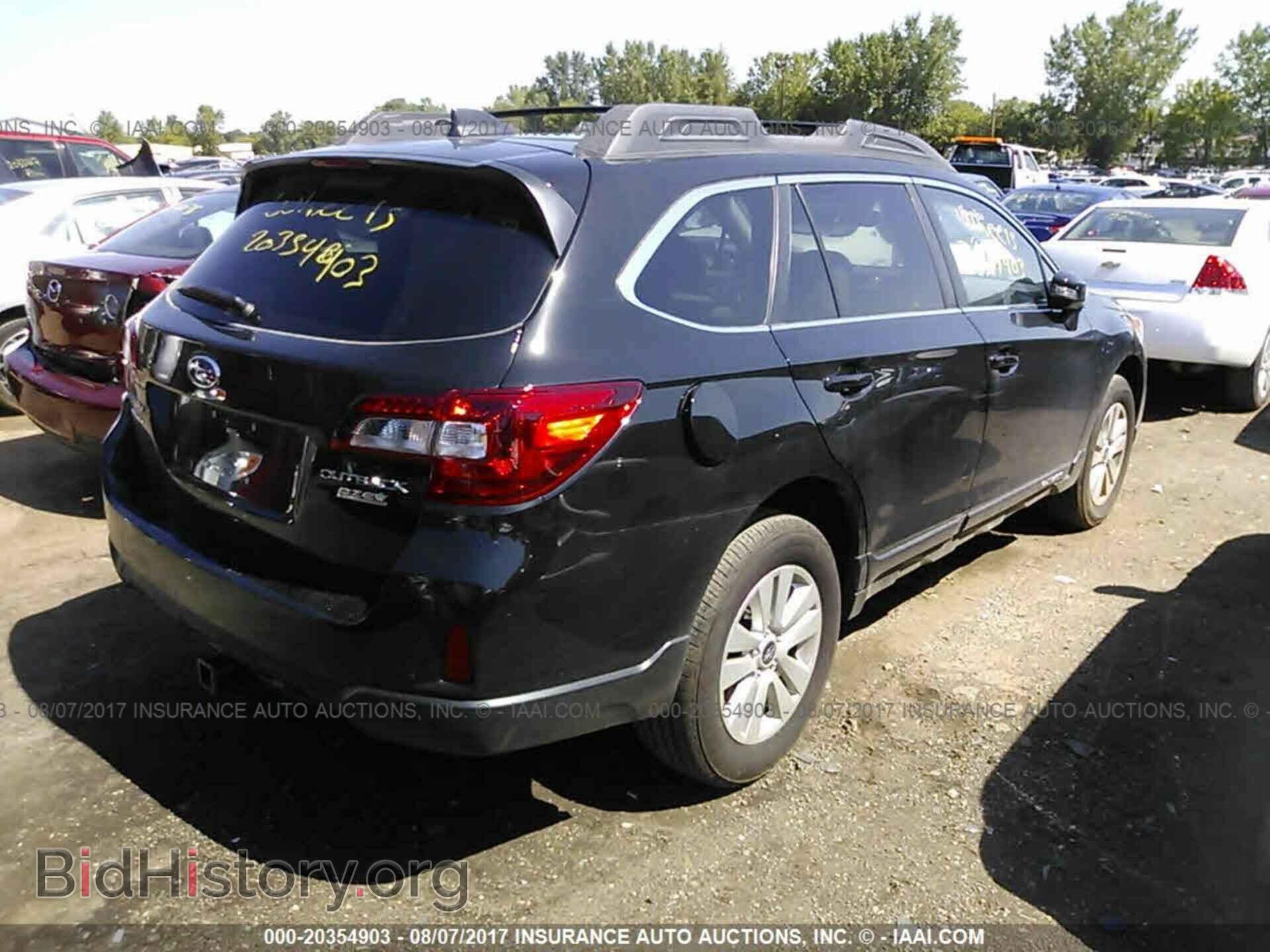 2017 Subaru Outback - VIN: 4S4BSAFC5H3403925 - Фото 4
