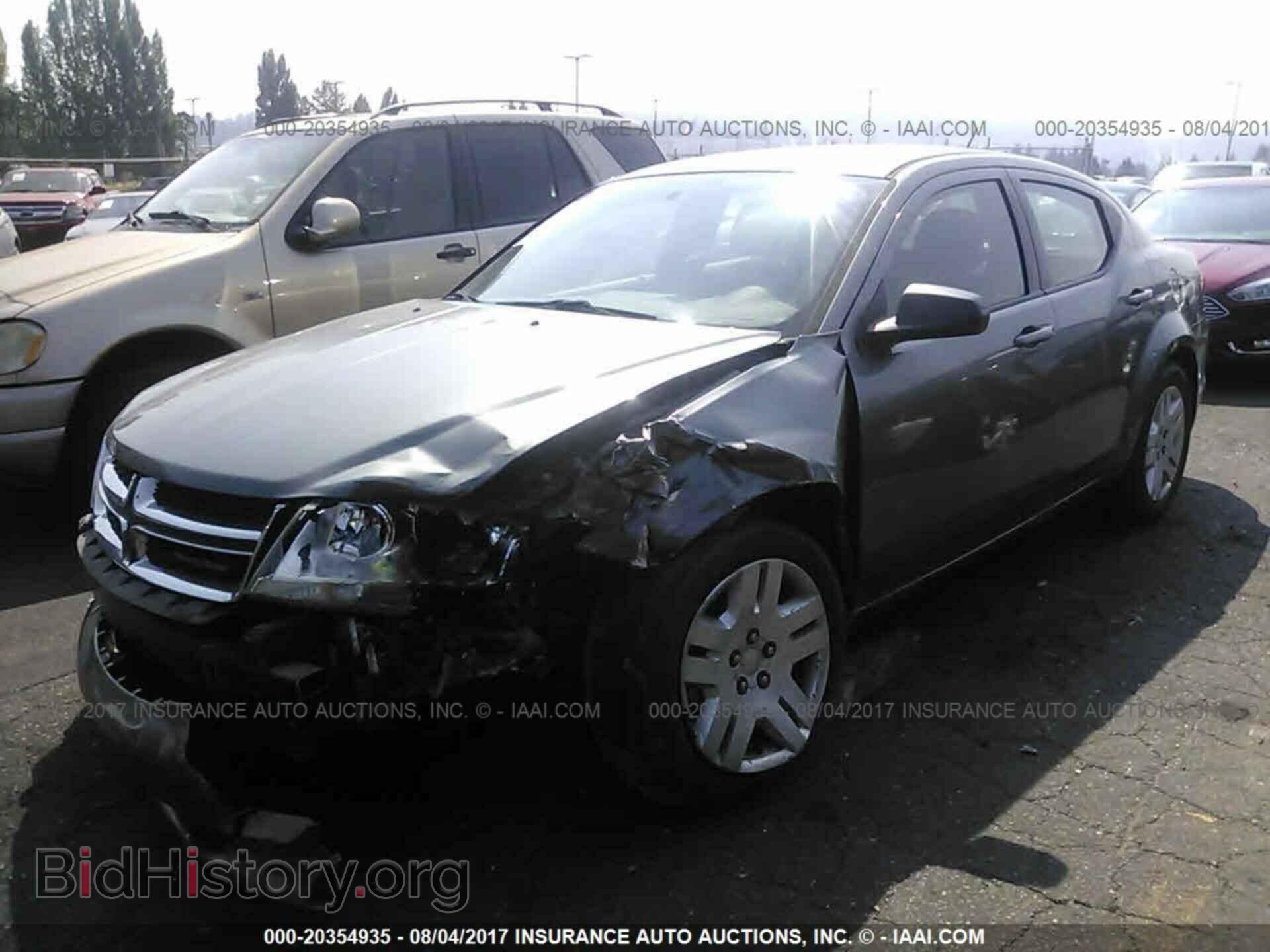 2013 Dodge Avenger - VIN: 1C3CDZAB1DN532523 - Фото 2
