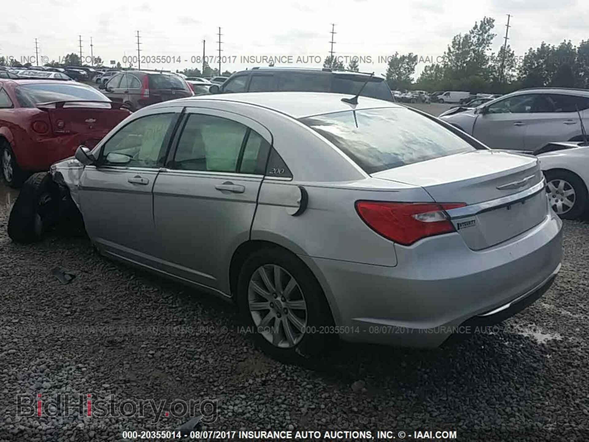 2012 Chrysler 200 - VIN: 1C3CCBBB0CN174113 - Photo 3