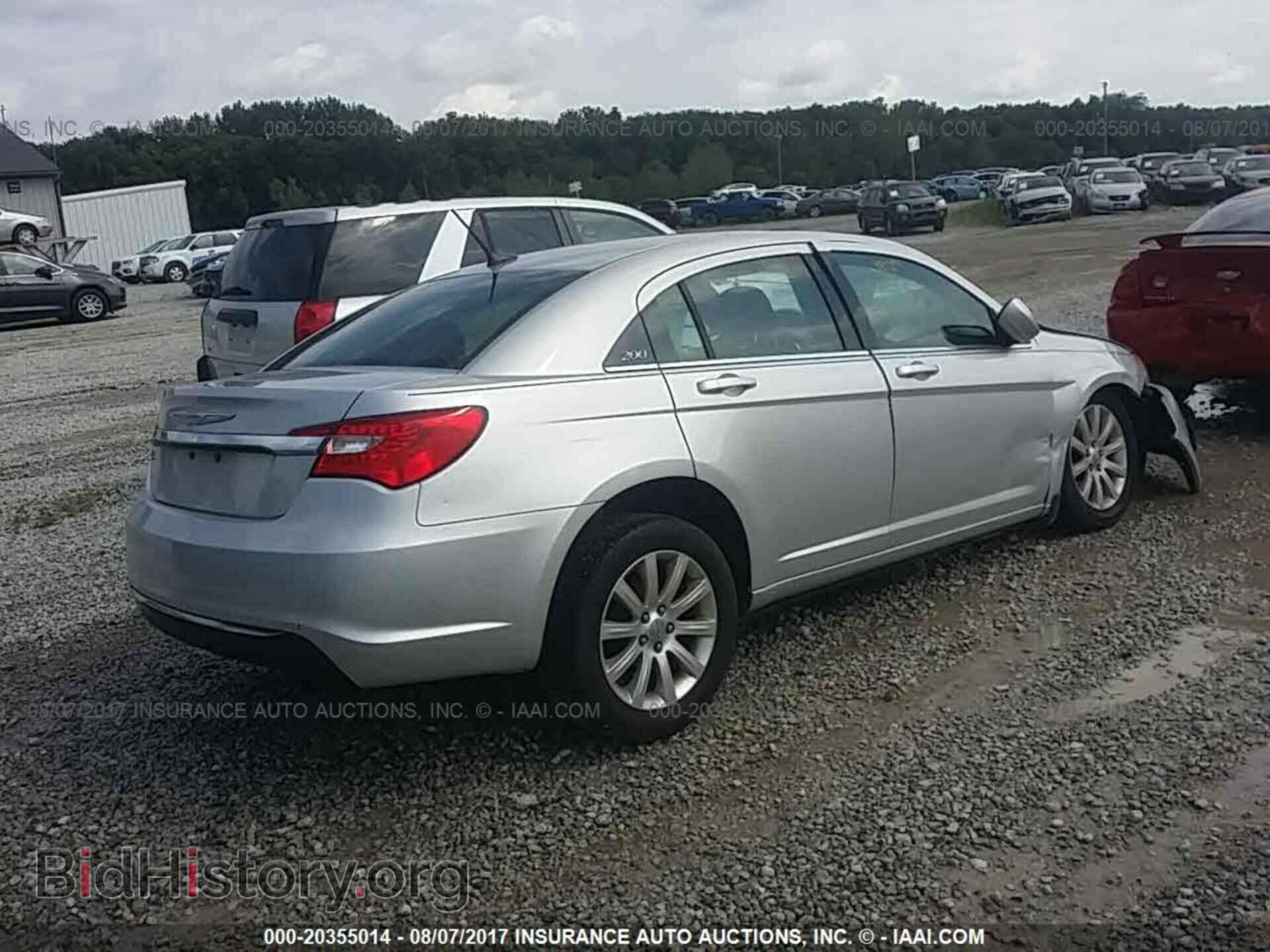 2012 Chrysler 200 - VIN: 1C3CCBBB0CN174113 - Photo 4