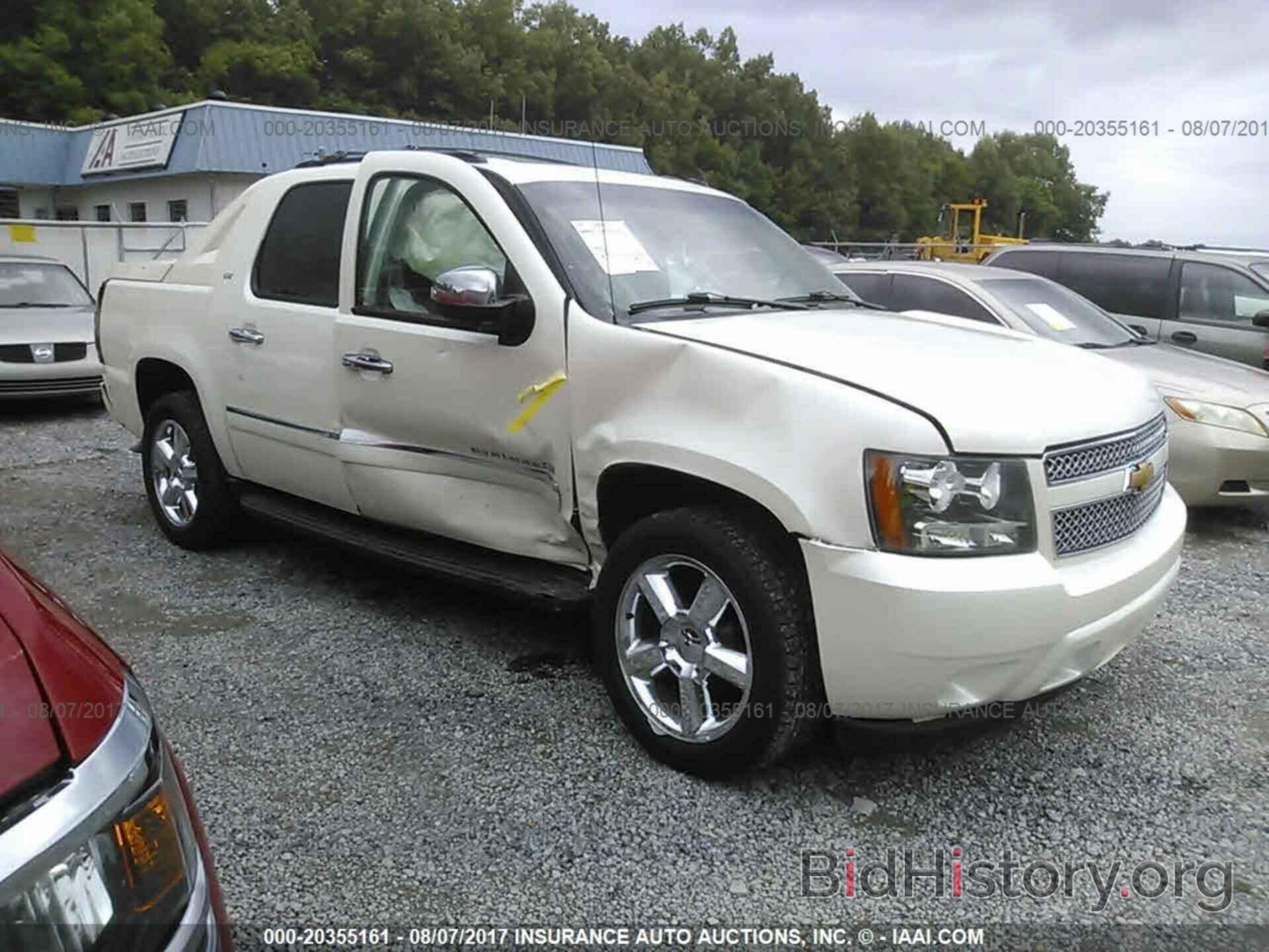 Photo 3GNTKGE77CG291951 - Chevrolet Avalanche 2012