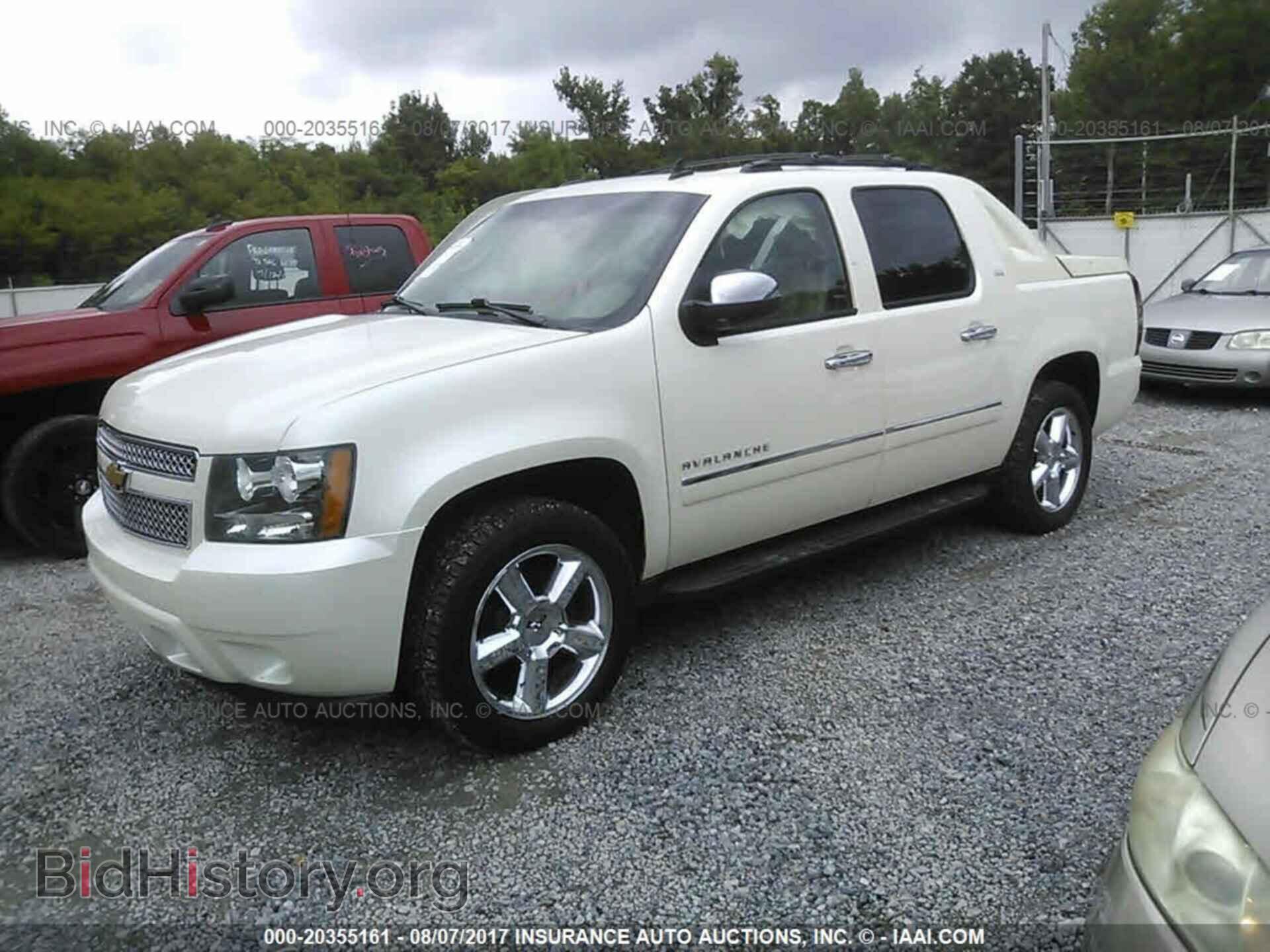 2012 Chevrolet Avalanche - VIN: 3GNTKGE77CG291951 - Фото 2