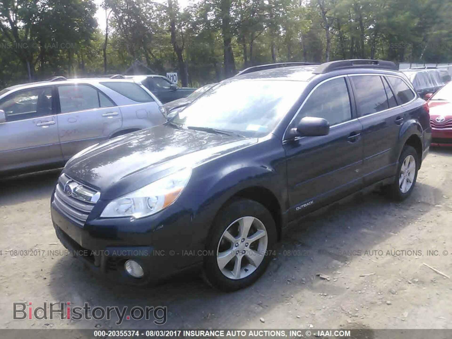 2013 Subaru Outback - VIN: 4S4BRBCC8D3200740 - Photo 2