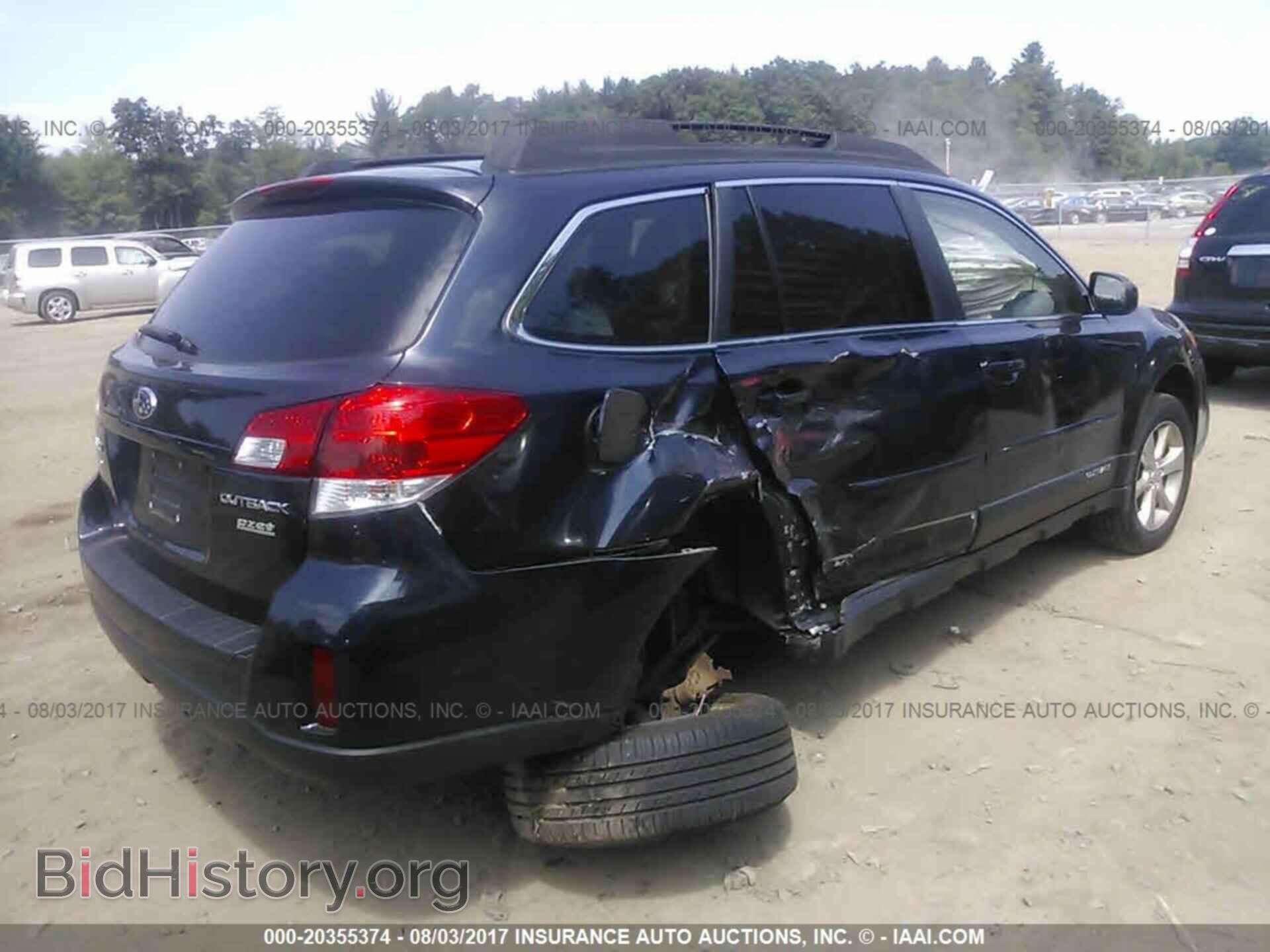 2013 Subaru Outback - VIN: 4S4BRBCC8D3200740 - Photo 4