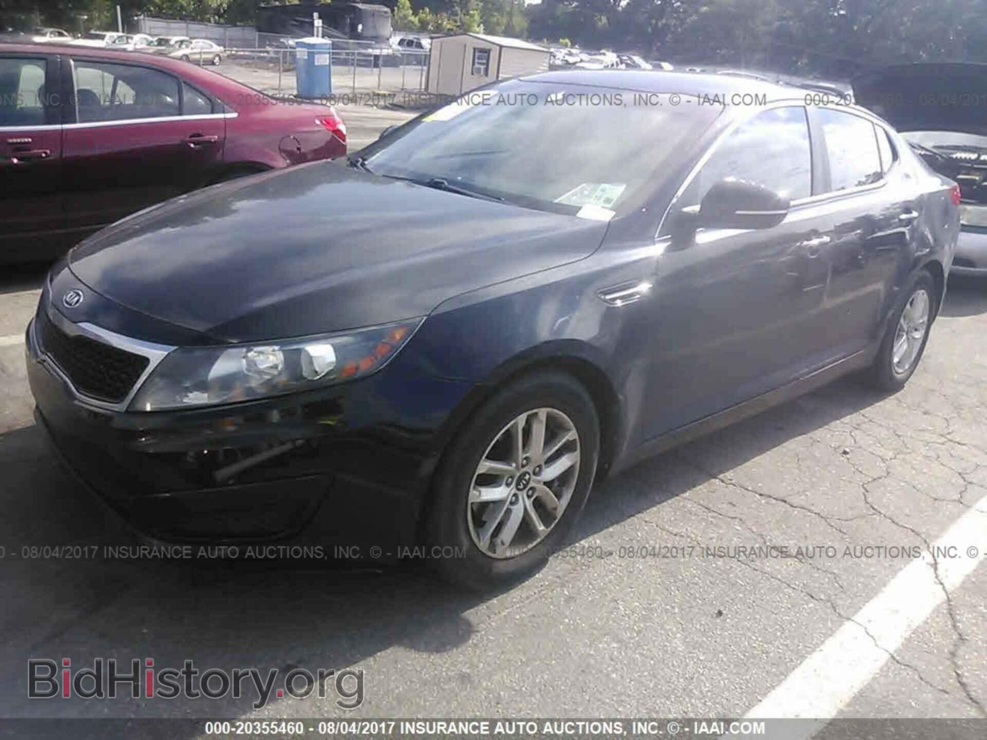 2011 Kia Optima - VIN: KNAGM4A73B5132405 - Photo 2