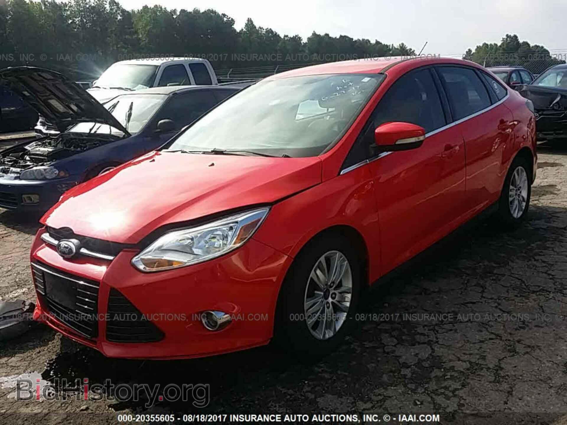 2012 Ford Focus - VIN: 1FAHP3H23CL363472 - Photo 2