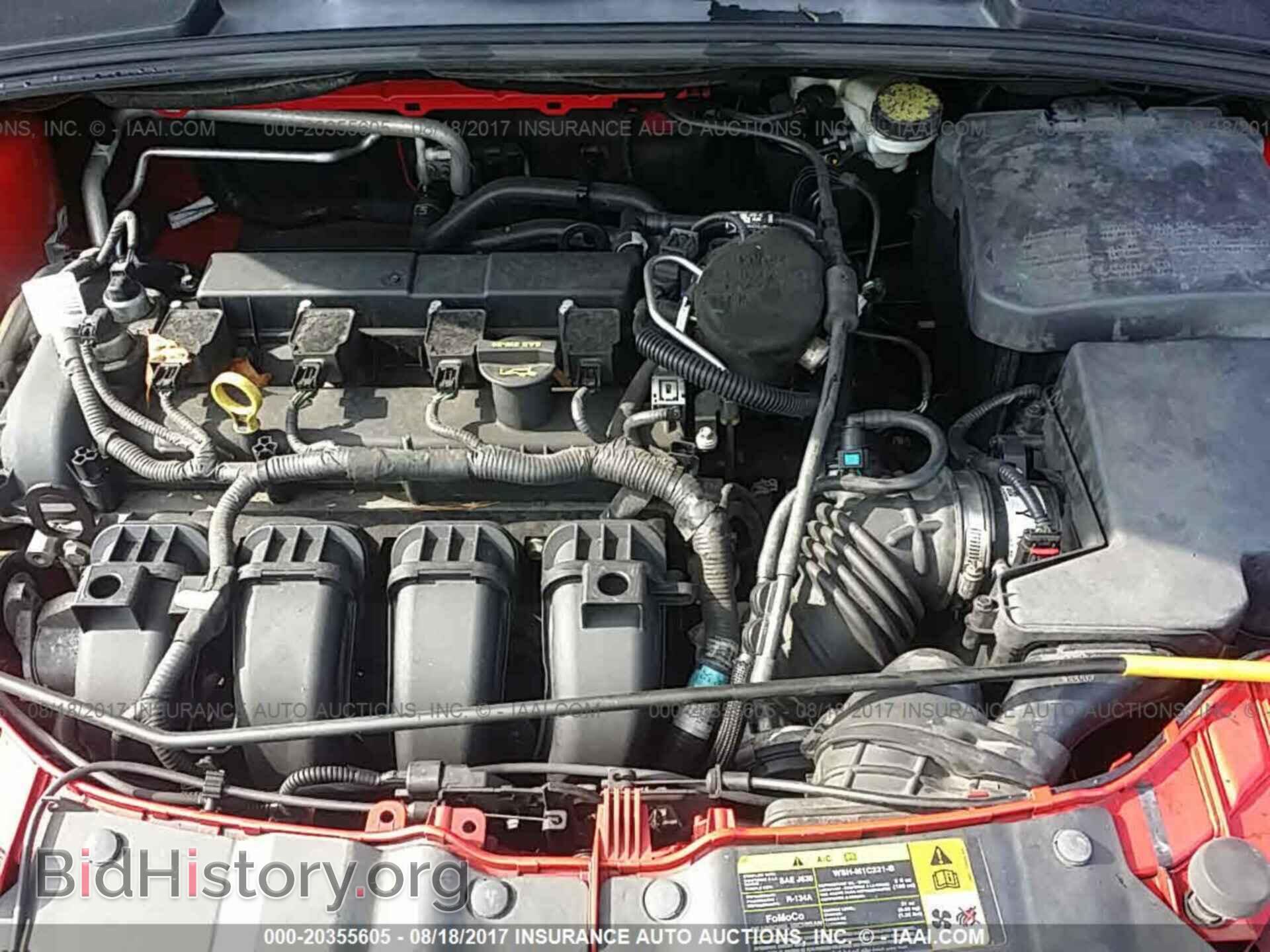 2012 Ford Focus - VIN: 1FAHP3H23CL363472 - Photo 10
