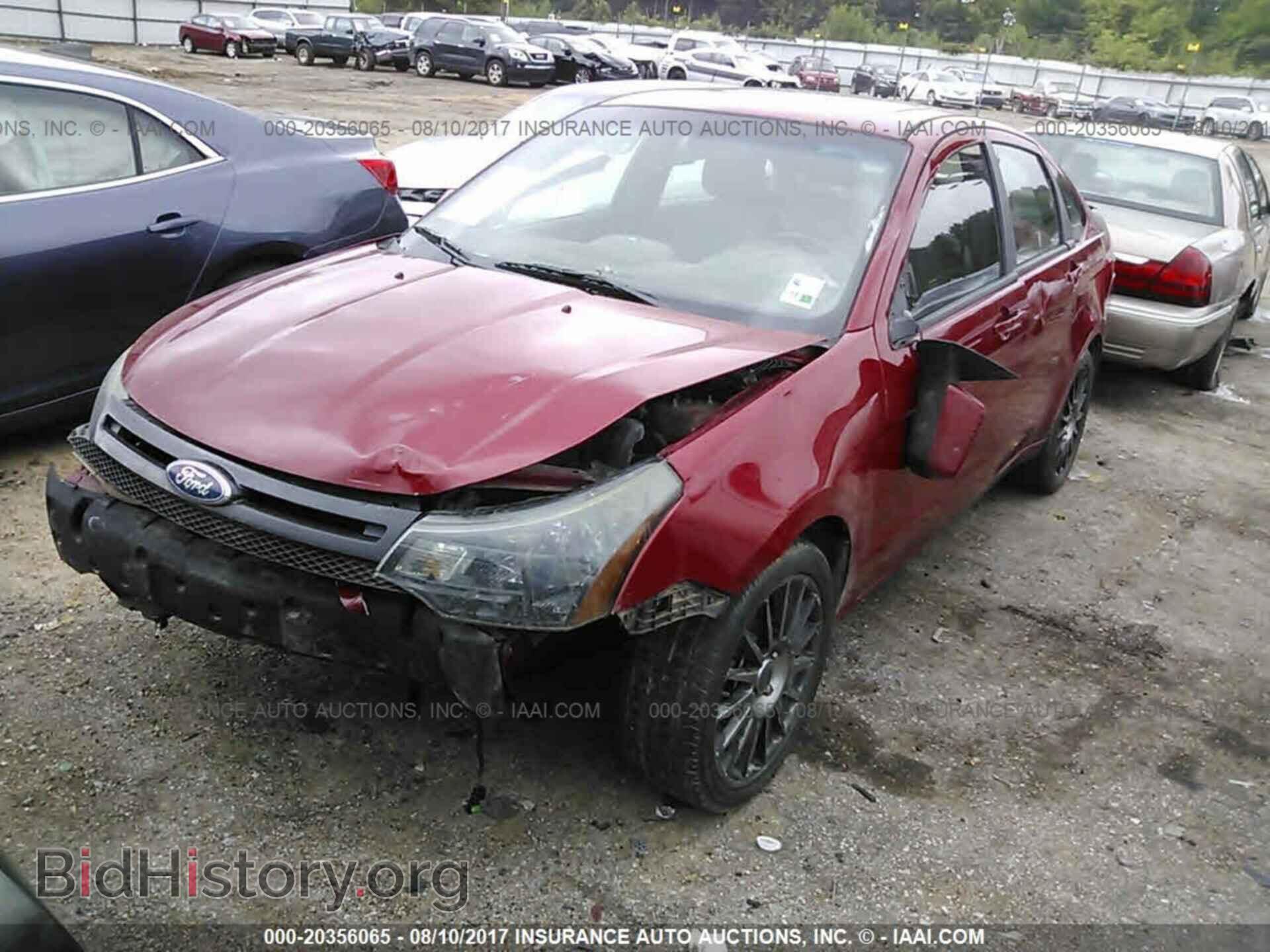 2011 Ford Focus - VIN: 1FAHP3GN9BW135789 - Фото 2