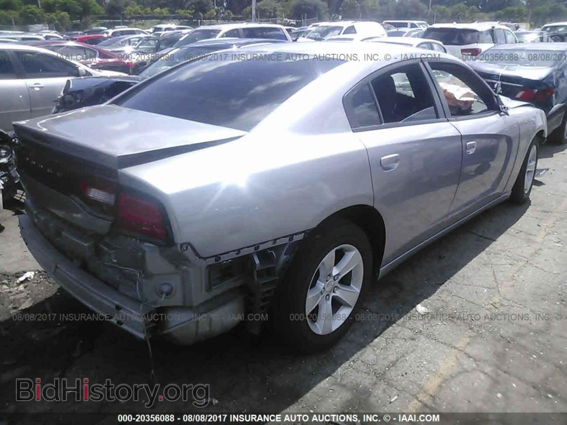2013 Dodge Charger - VIN: 2C3CDXBG5DH609613 - Photo 4
